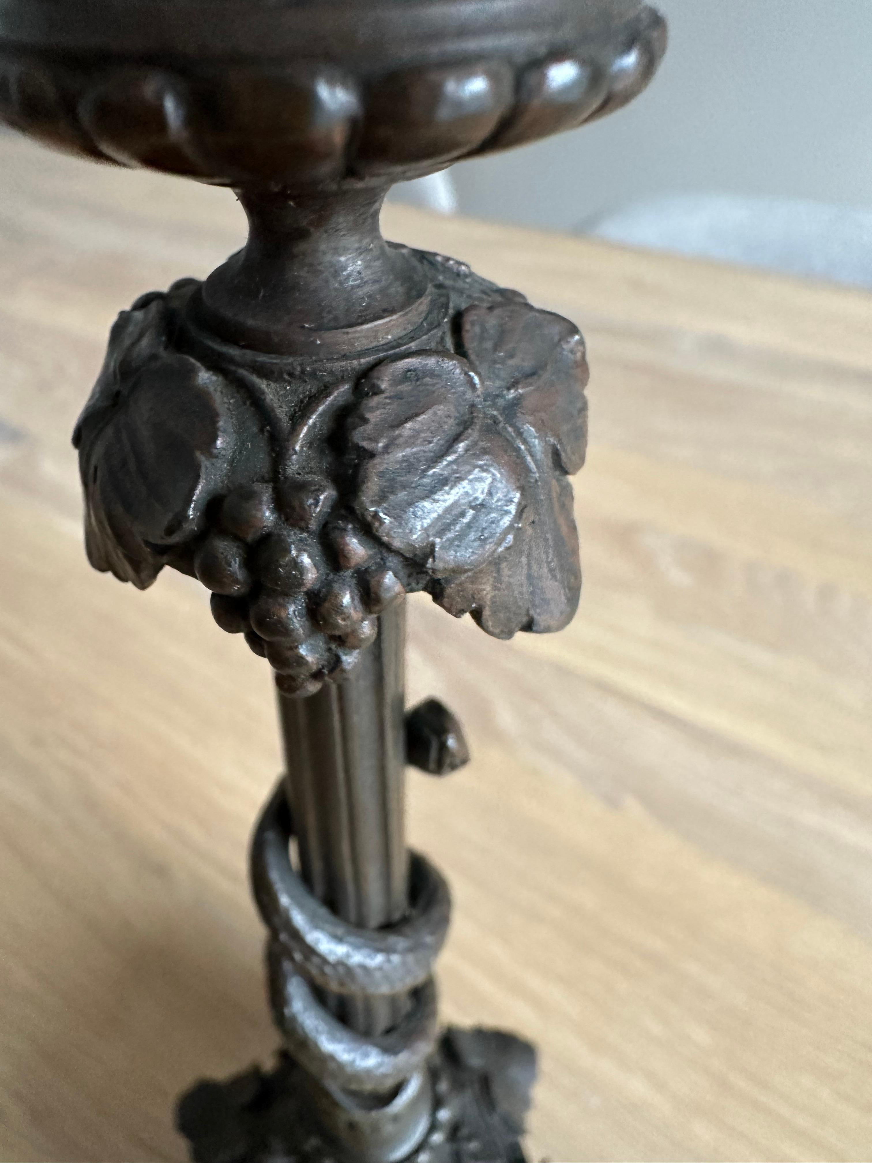 Great Pair of Antique 19th Century Bronze Candlesticks with Phoenix Sculptures For Sale 7