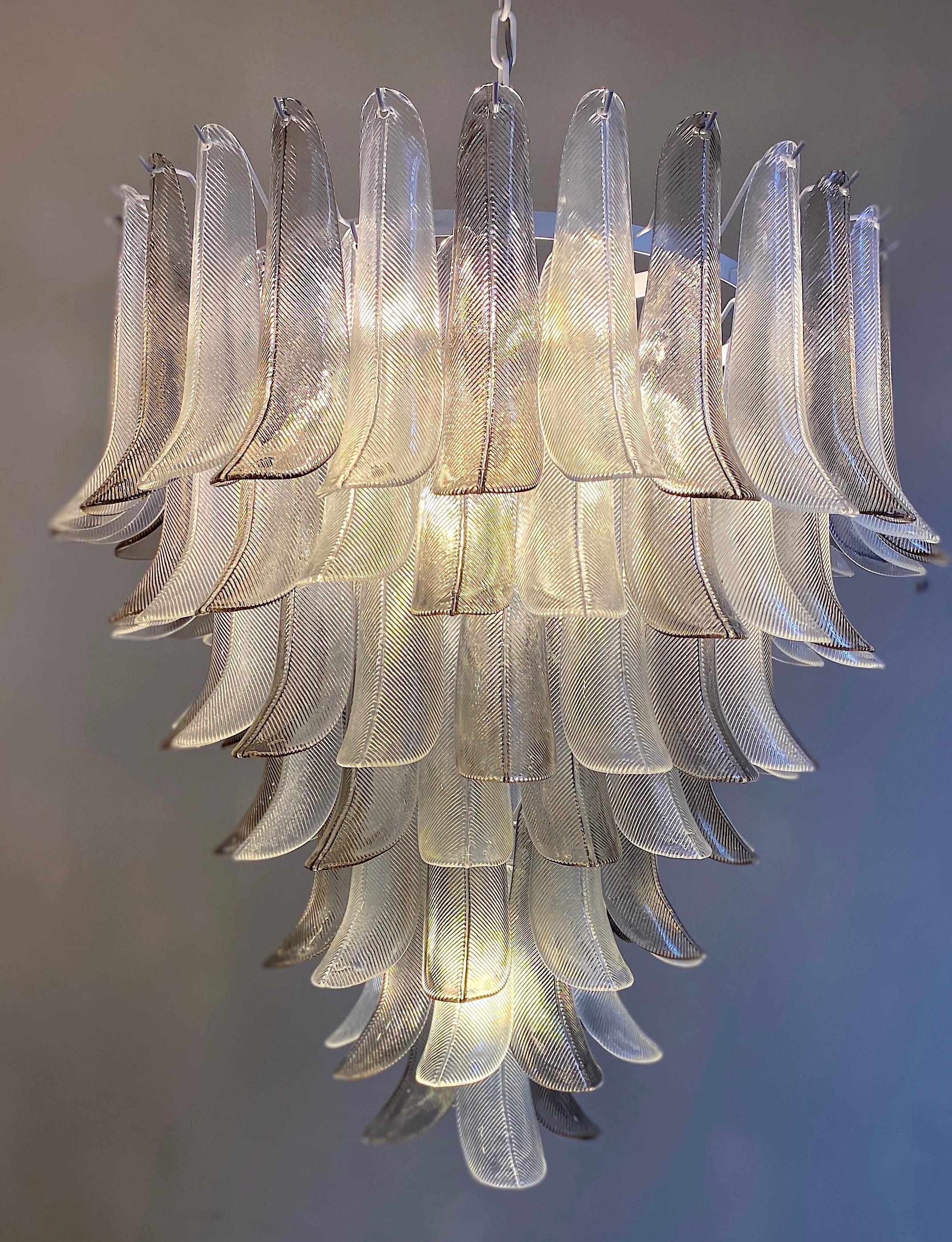 Great Pair of Chandeliers in Precious Murano Glass For Sale 4