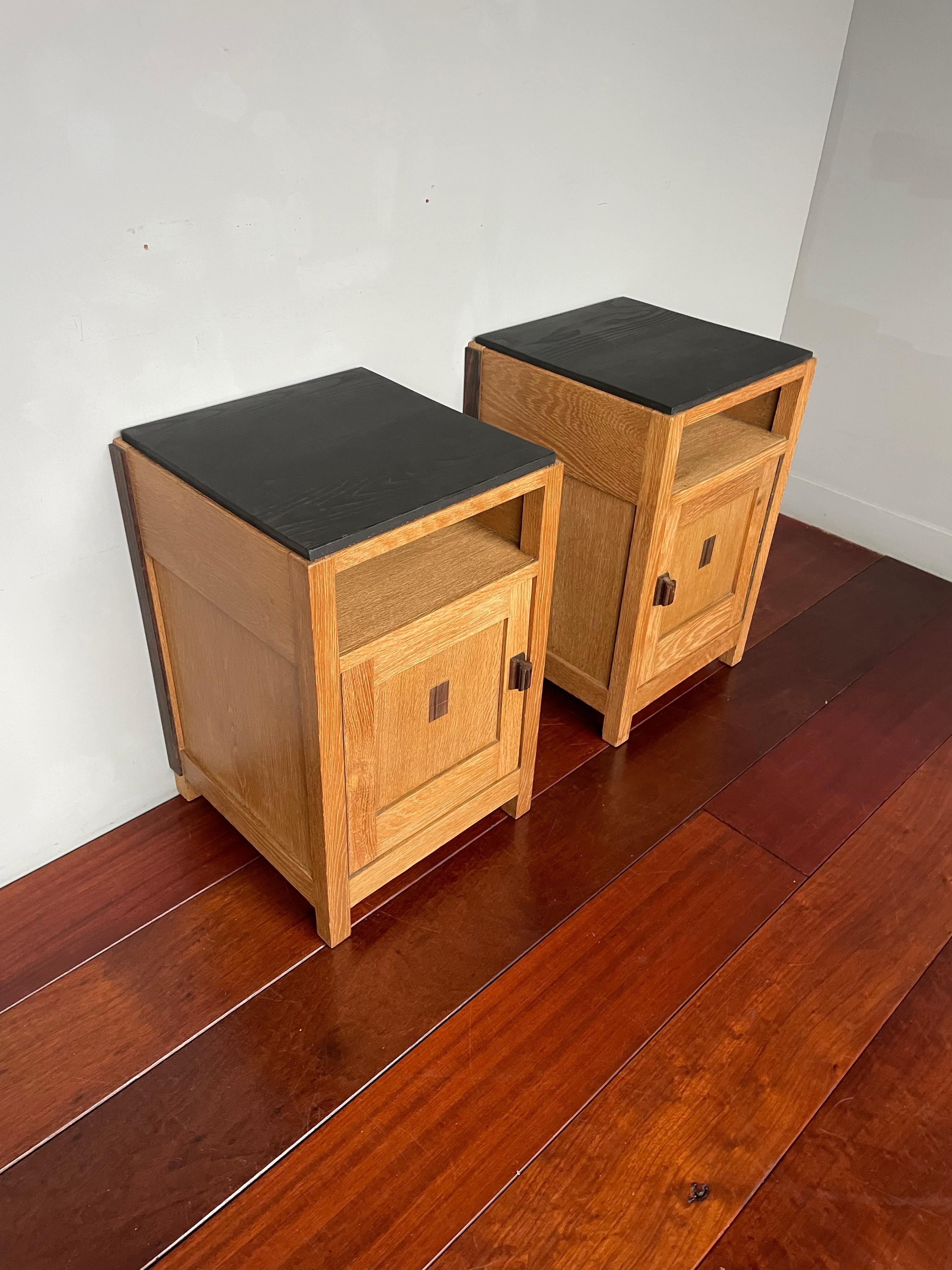 Great Pair of Oak & Coromandel Dutch Arts & Crafts Bedside Tables / Night Stands 4