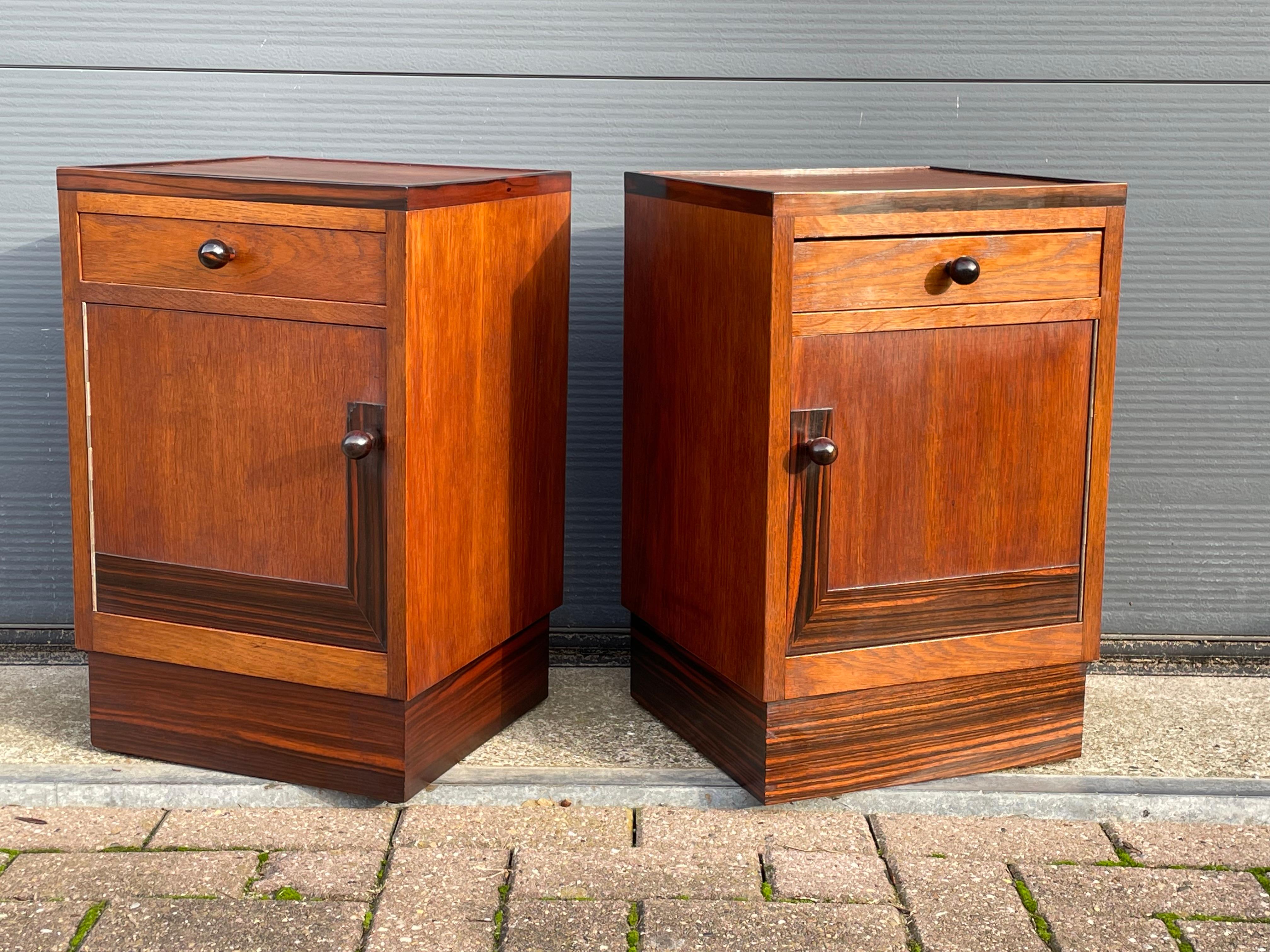 20th Century Great Pair of Oak & Coromandel Dutch Arts & Crafts Bedside Tables / Nightstands