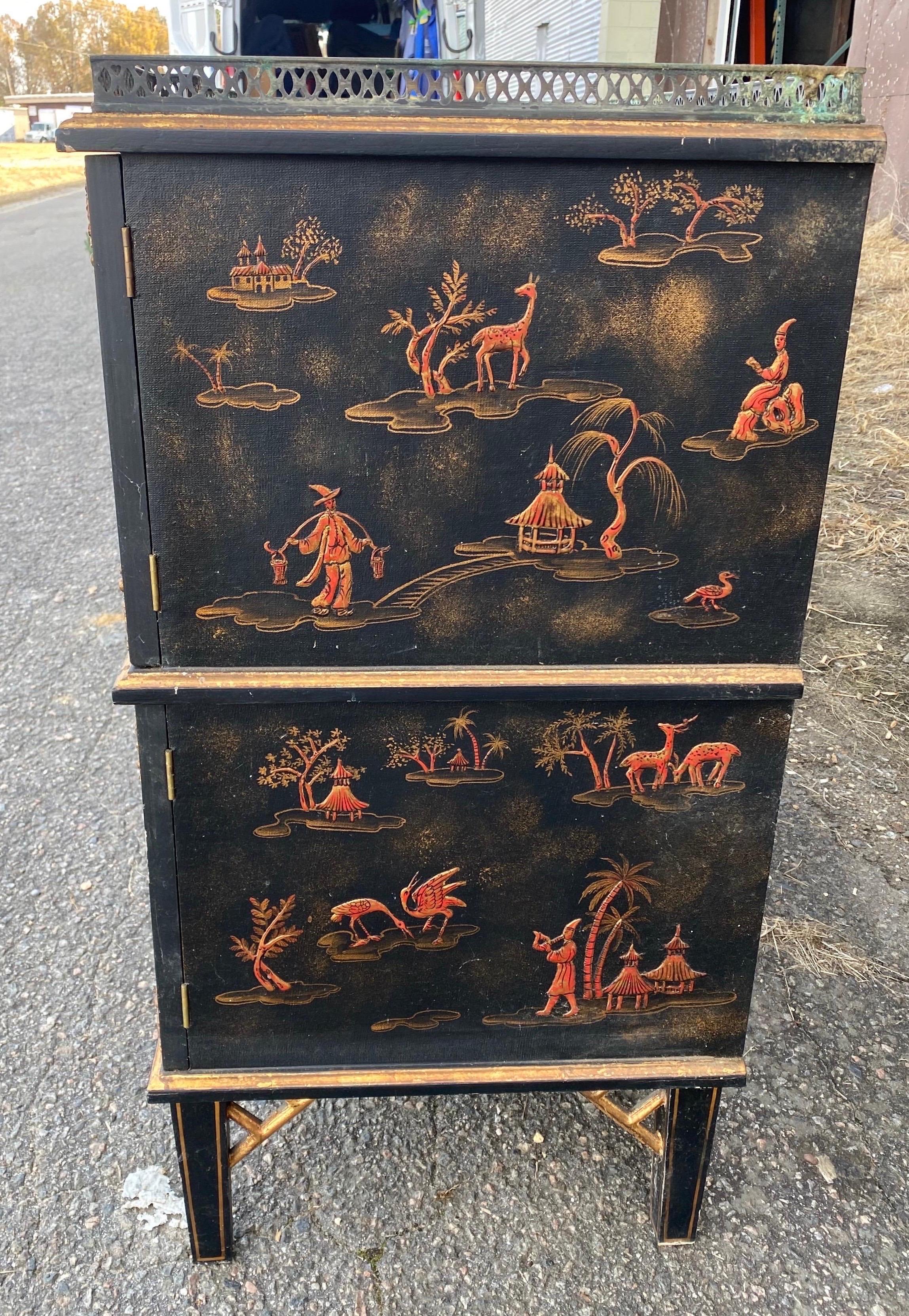 Great Pair of Vintage Chinoiserie Bedside Cabinets 2