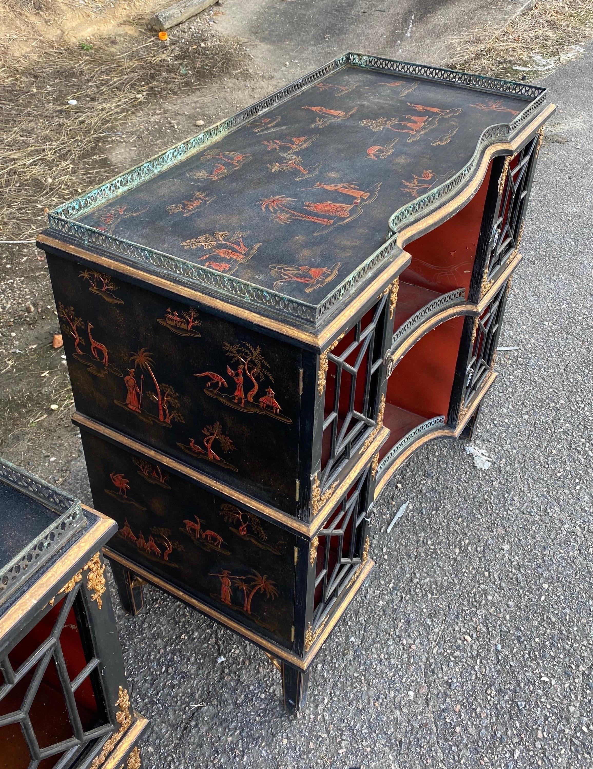 Great Pair of Vintage Chinoiserie Bedside Cabinets 3