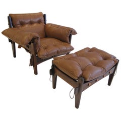 Chaise et Ottoman "Mischievous" en bois de rose et cuir par Sergio Rodrigues