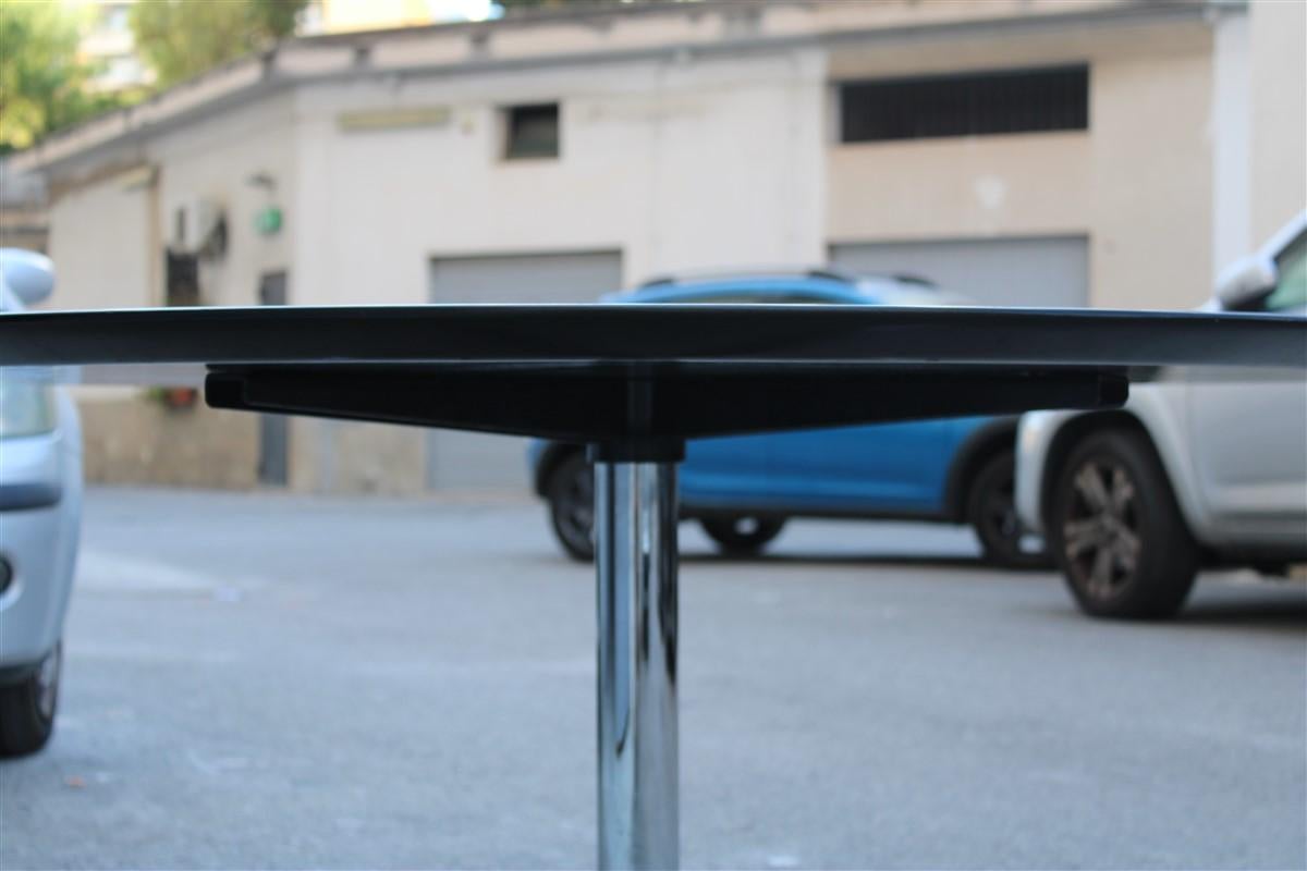 Great Round Florence Knoll 1960 Dining Table Black Silver Chestnut Steel In Good Condition In Palermo, Sicily