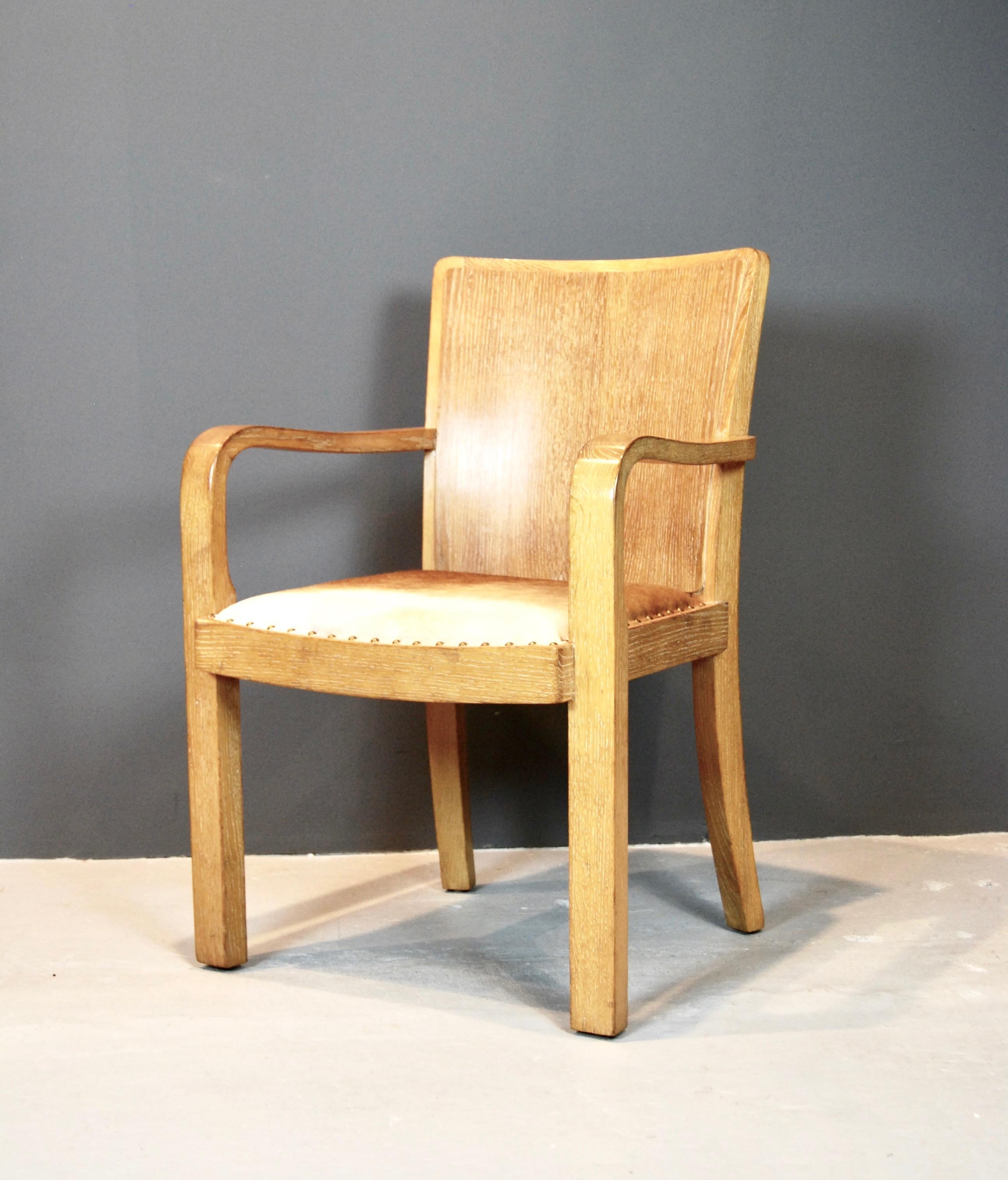 International Style Great Scale Armchair in Cerused Oak and Leather For Sale