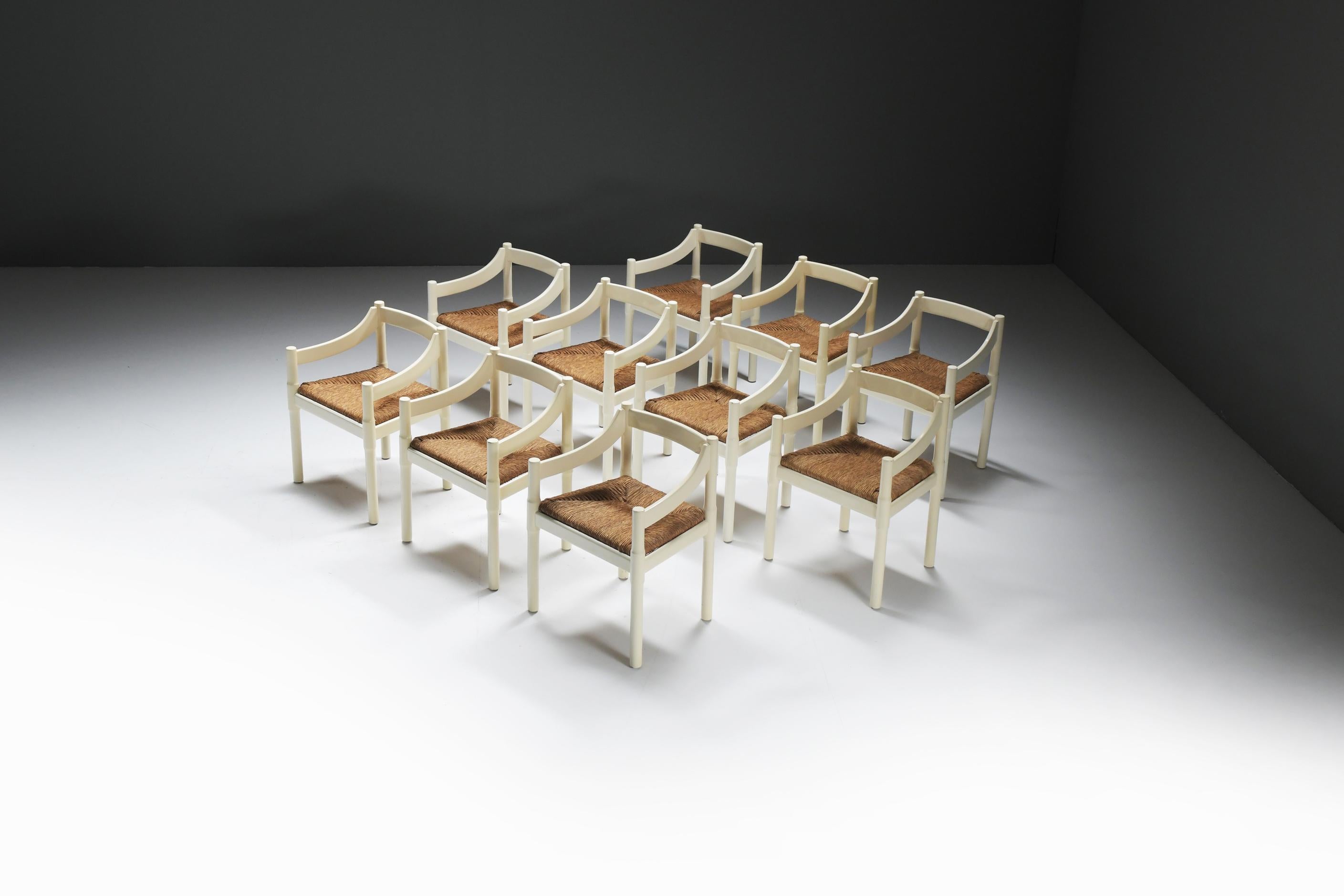 Mid-Century moderno Fantastico set di 10 sedie da pranzo Carimate di Vico Magistretti per Cassina in vendita