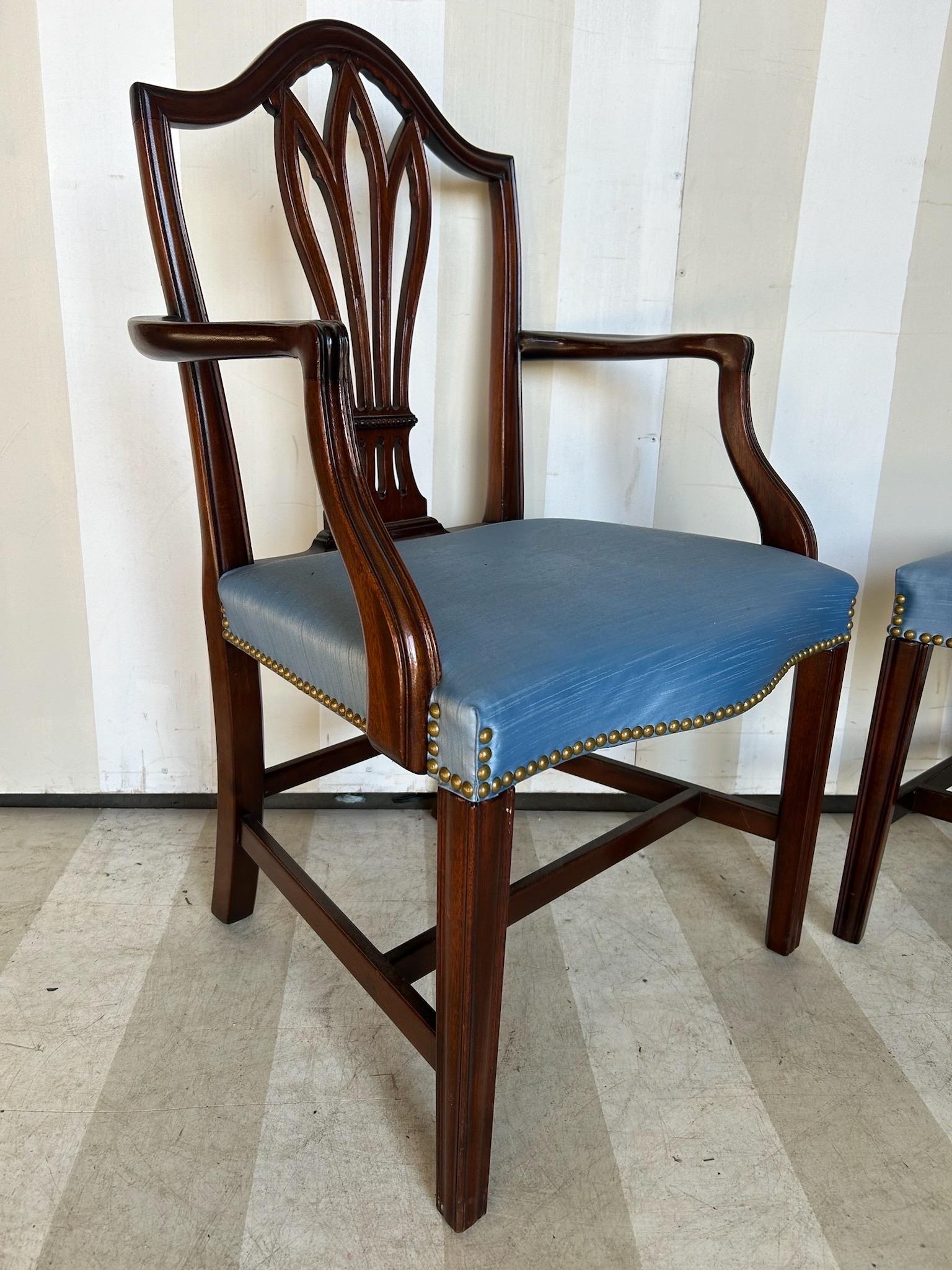 Grande set di 6 sedie da pranzo in mogano con schienale a scudo in stile Feder del XIX secolo in vendita 4