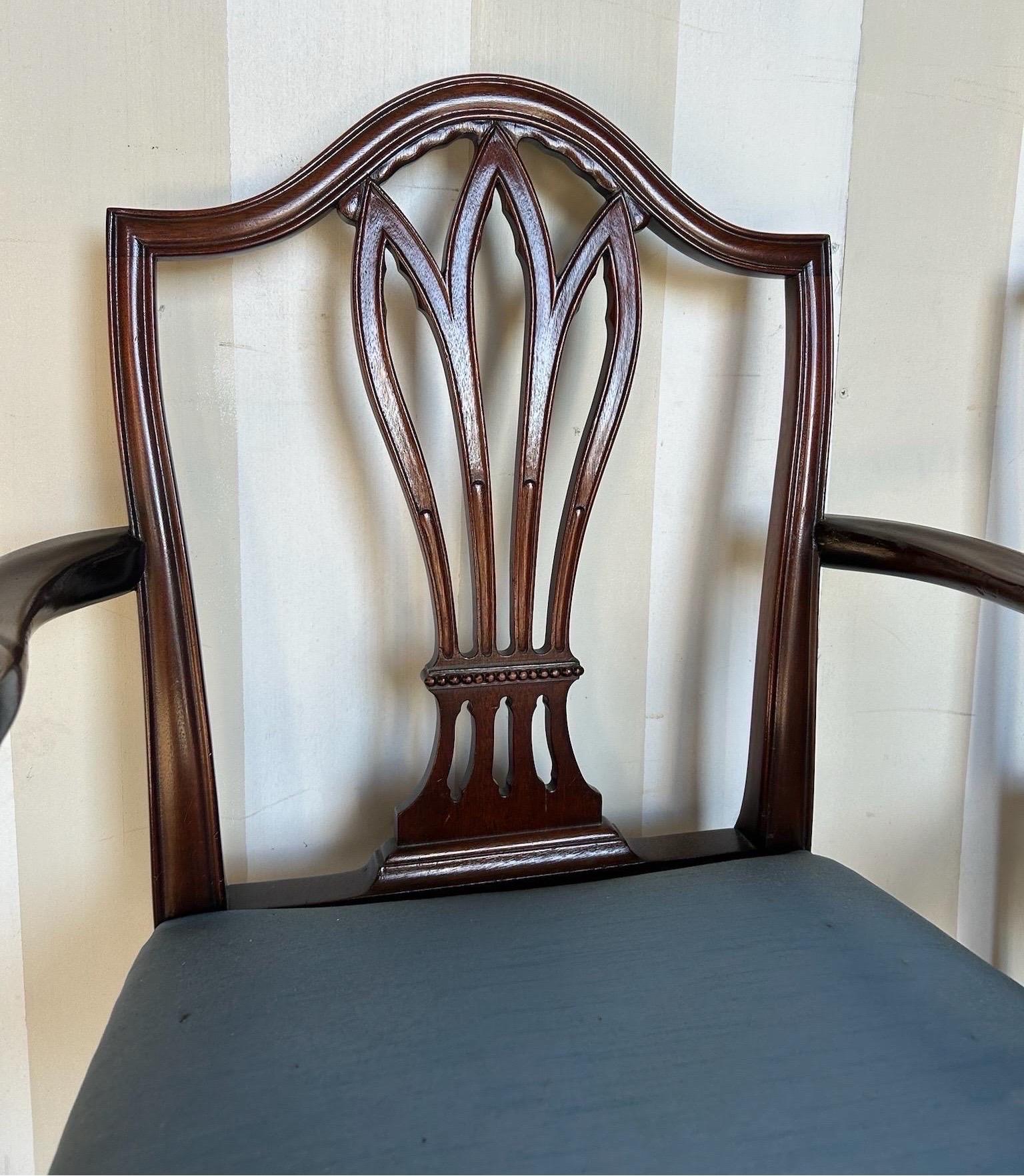 Grande set di 6 sedie da pranzo in mogano con schienale a scudo in stile Feder del XIX secolo In condizioni buone in vendita a Richmond, VA