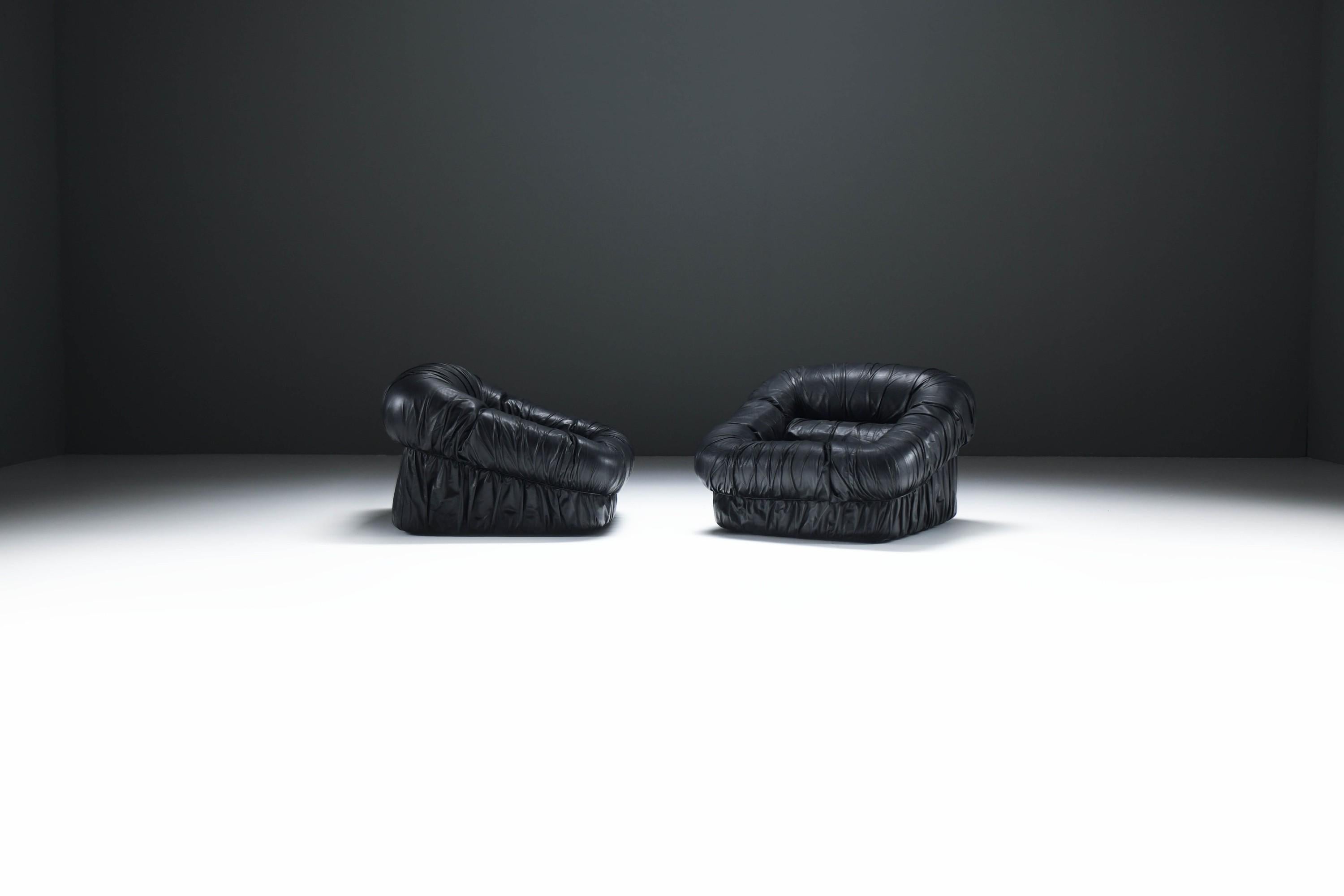 Mid-Century Modern Great set of black leather Lounge chairs by De Pas D’Urbino Lomazzi - Dall’Oca For Sale