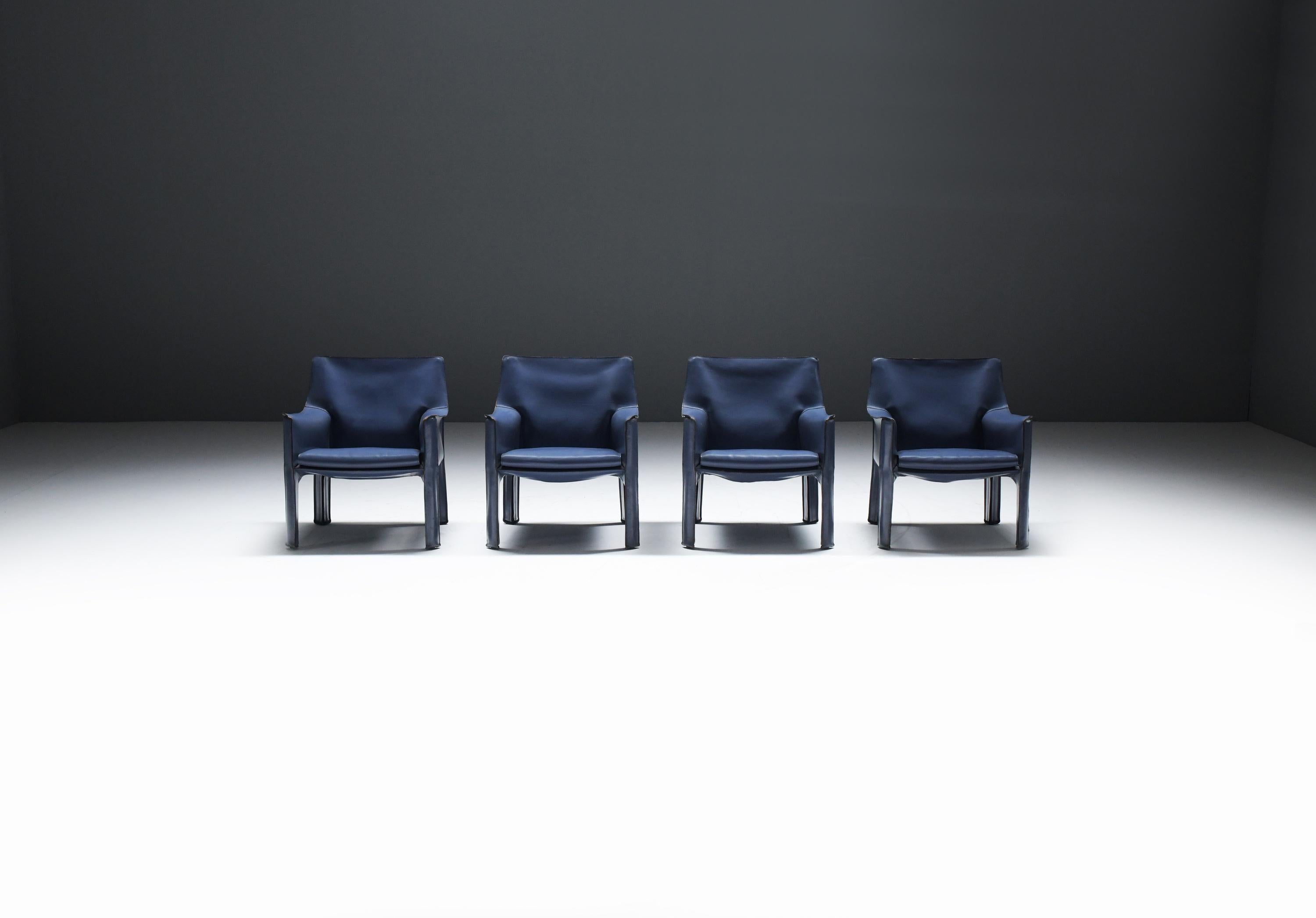 Mid-Century Modern Great set of Cab 414 dining chair in blue leather by Mario Bellini for Cassina For Sale