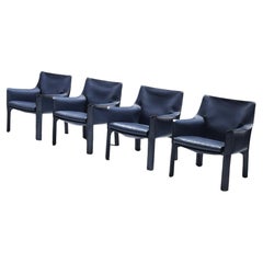 Estupendo conjunto de silla de comedor Cab 414 en piel azul de Mario Bellini para Cassina