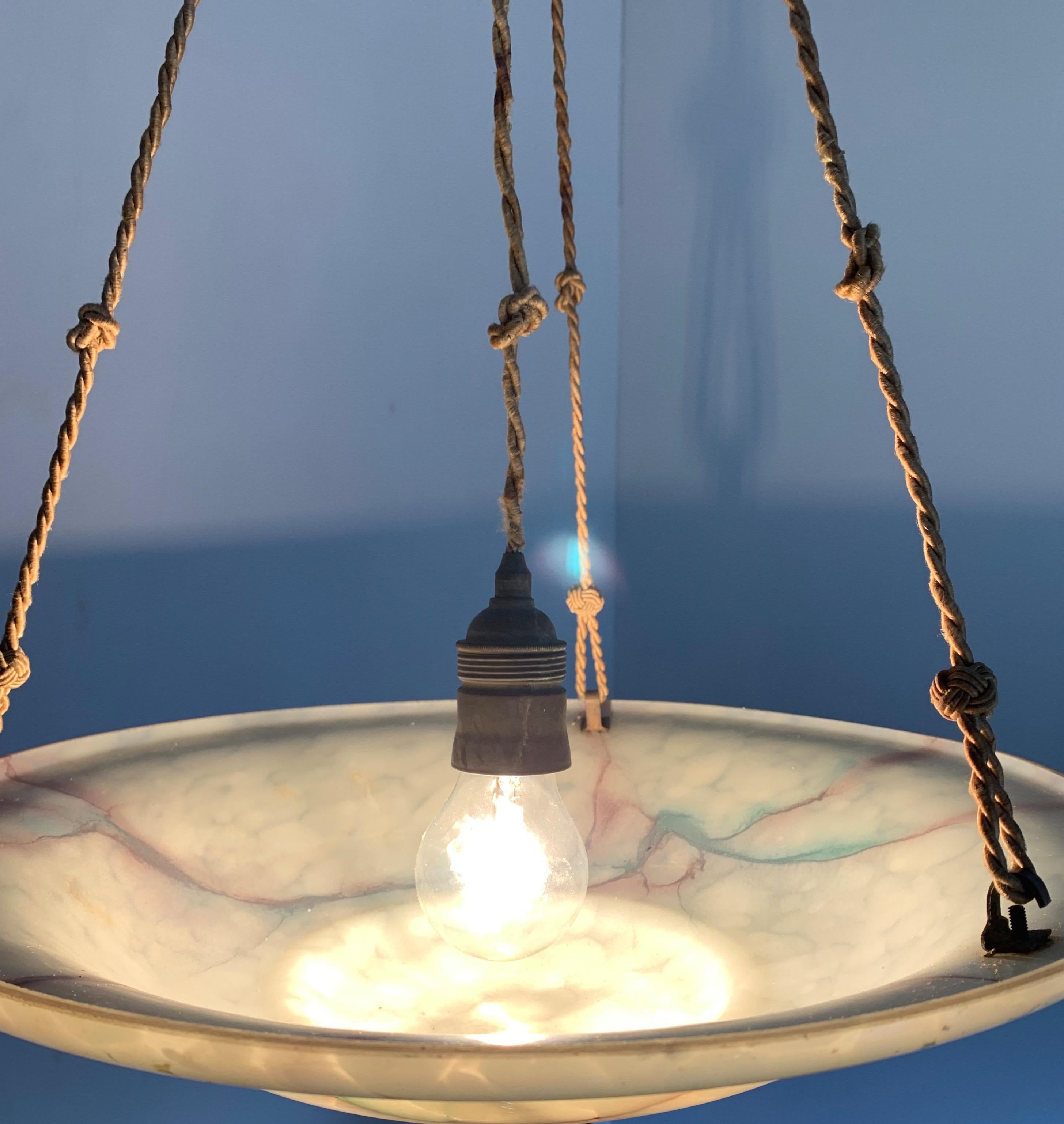 Forma, dimensioni e colore fantastici, lampada a sospensione in vetro Art Deco del 1920 in vendita 4