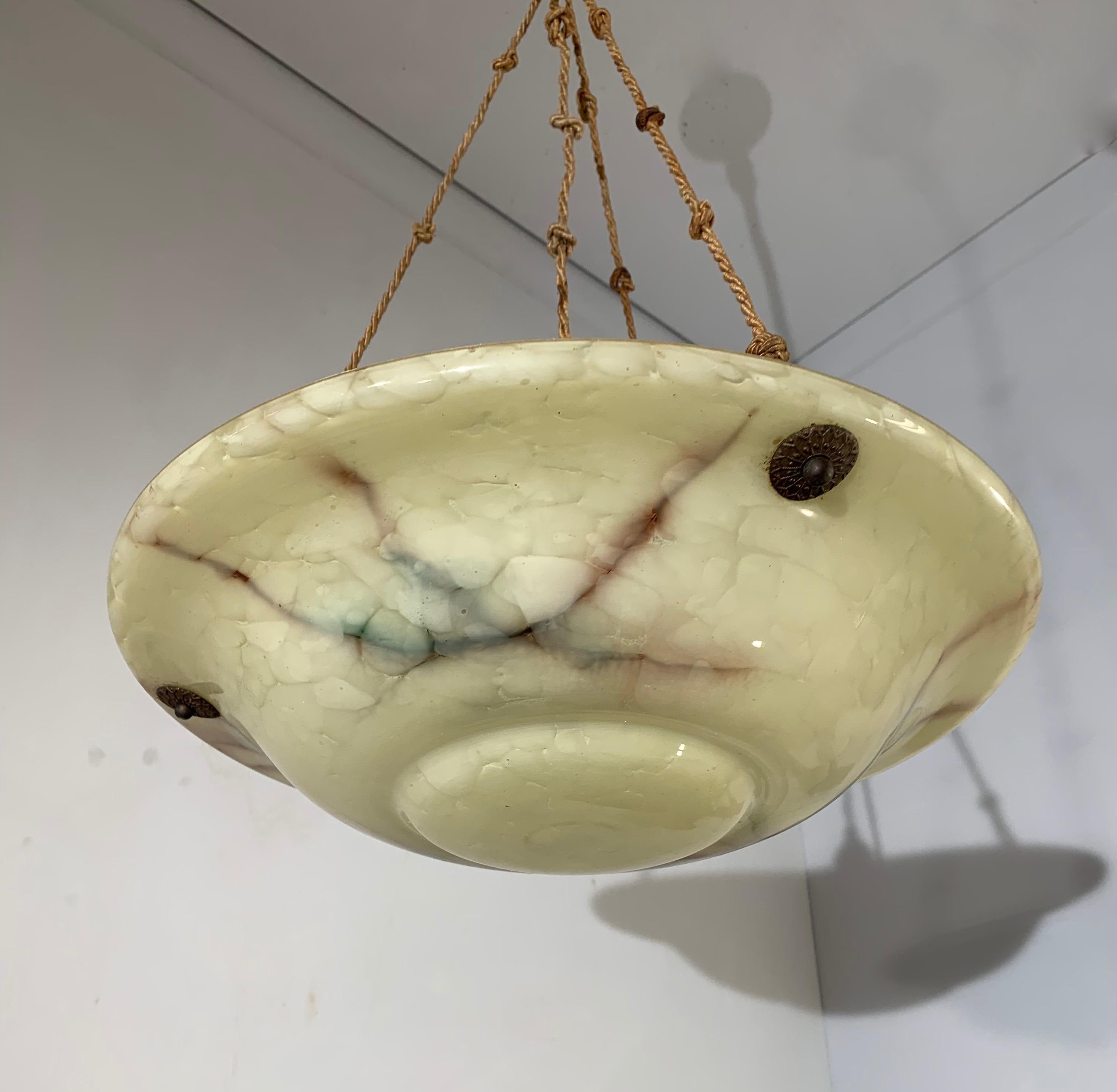 Forma, dimensioni e colore fantastici, lampada a sospensione in vetro Art Deco del 1920 in vendita 5