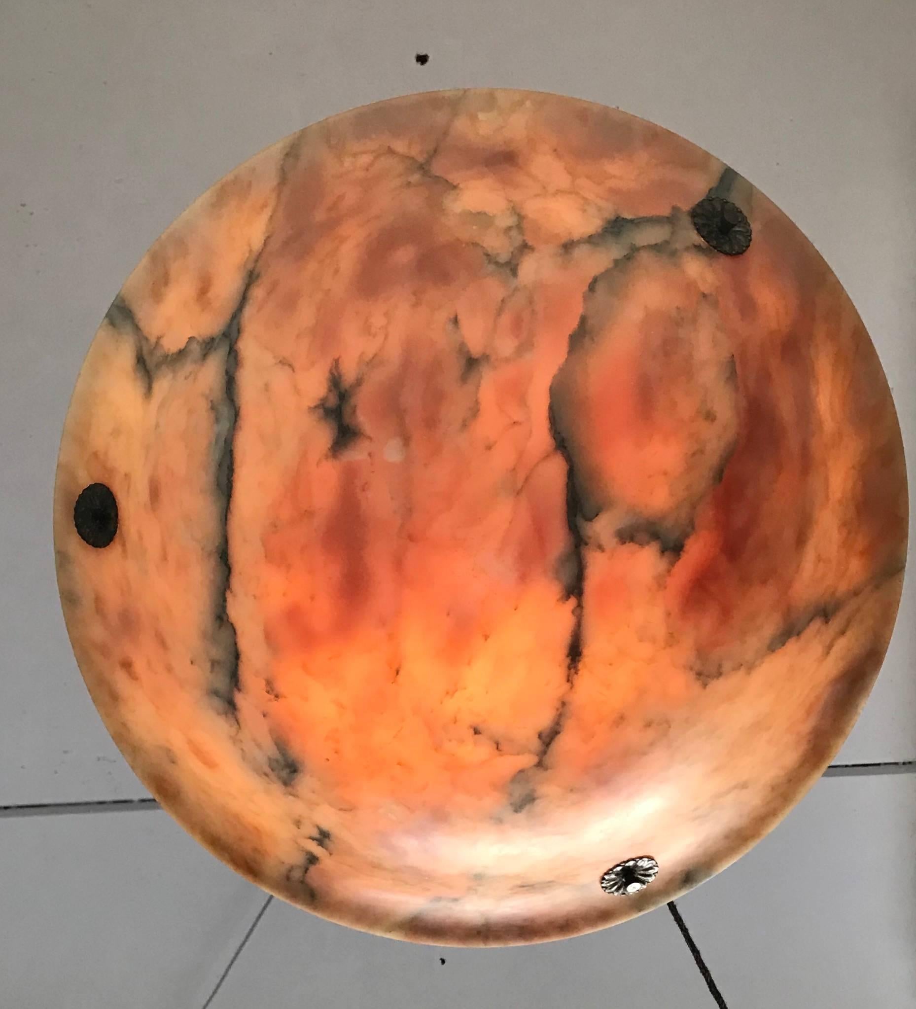 French Great Shape, Size and Color 1920s Art Deco Alabaster Pendant Ceiling Lamp