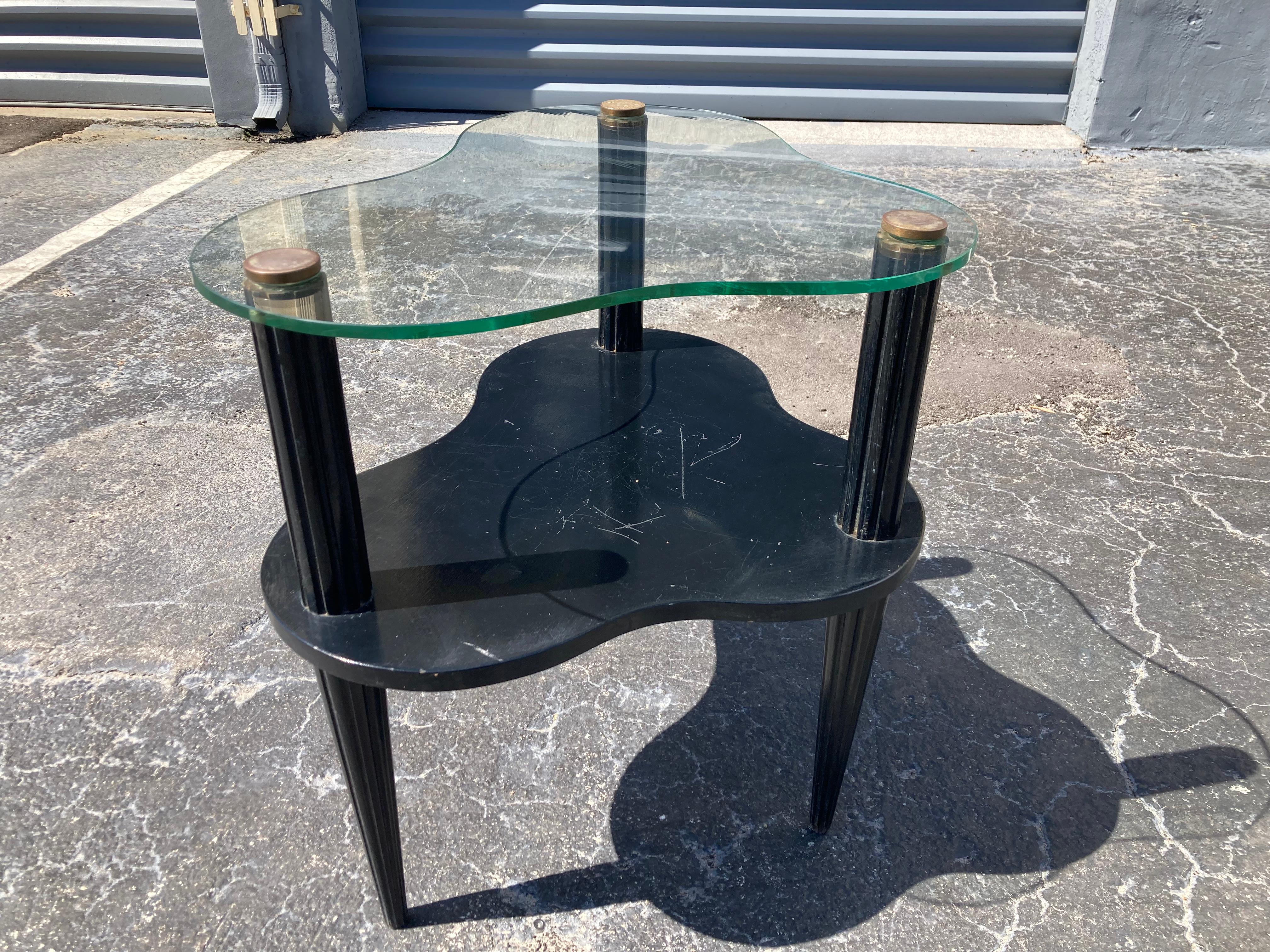 Great Side Table in the style of Gilbert Rhode, Glass, Black, Art Deco en vente 3