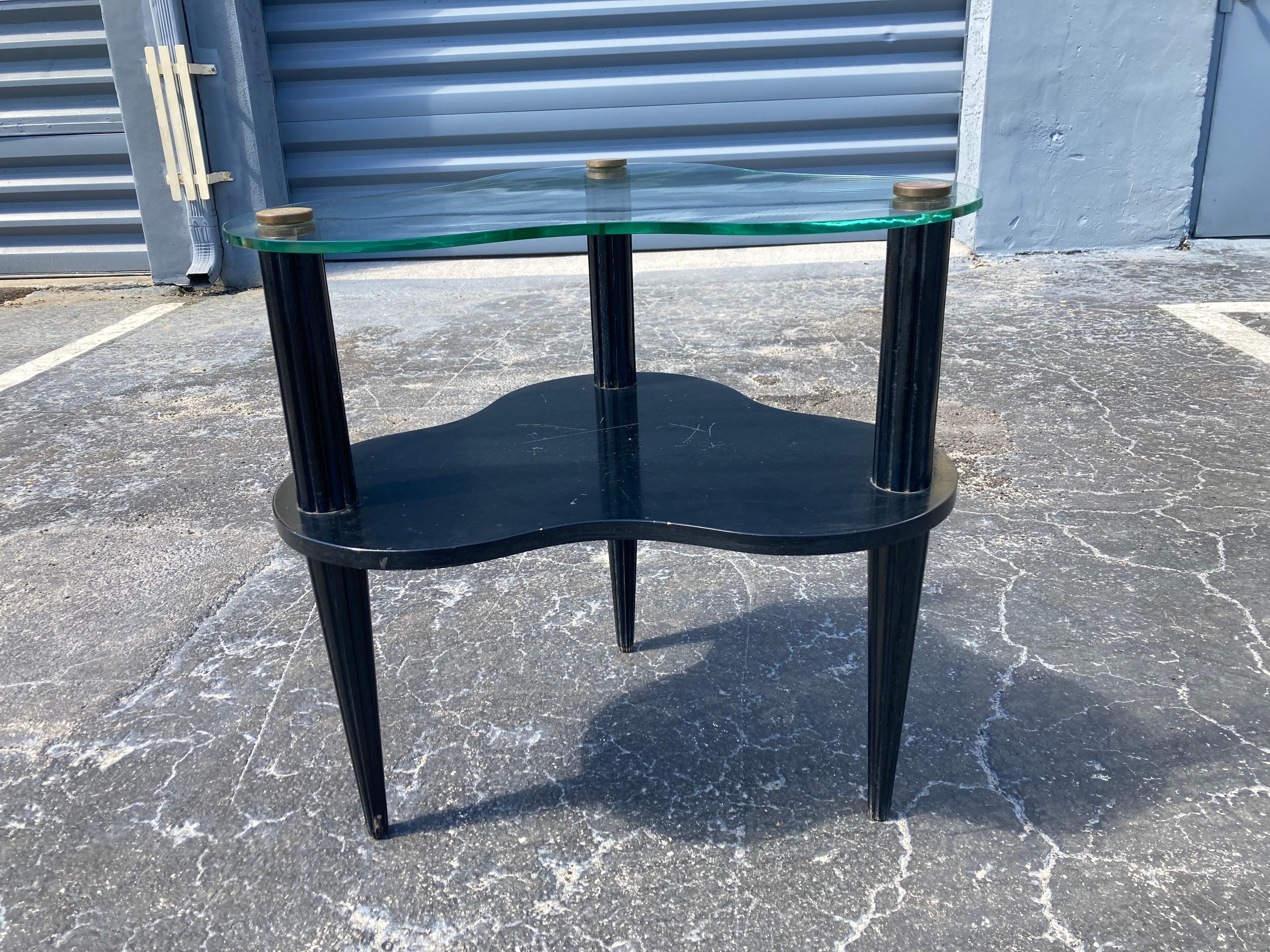 Great Side Table in the style of Gilbert Rhode, Glass, Black, Art Deco en vente 5