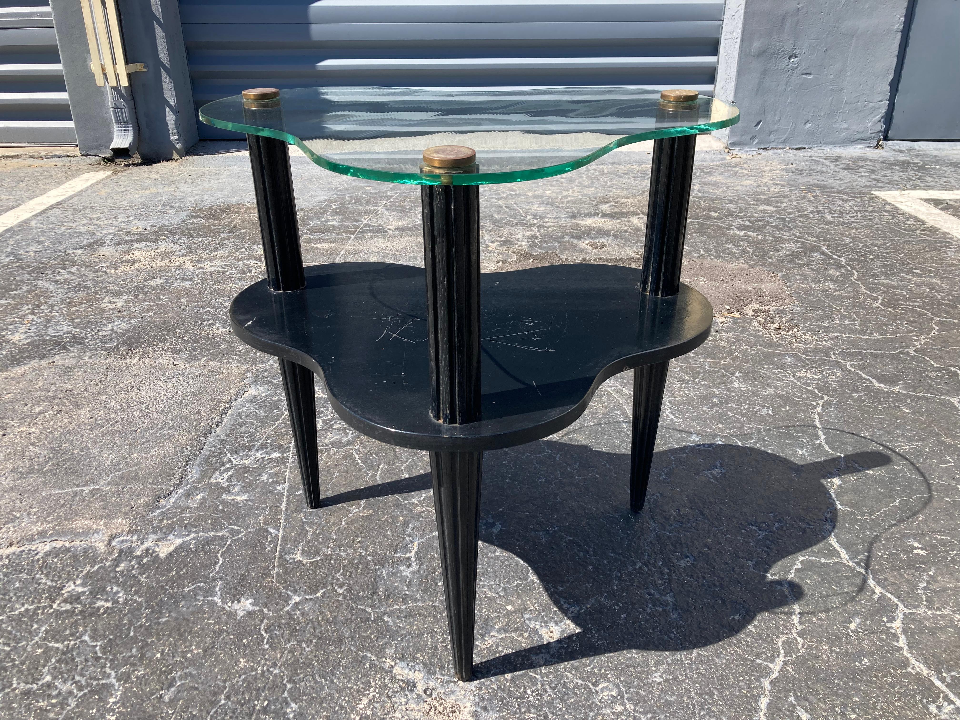 Great Side Table in the style of Gilbert Rhode, Glass, Black, Art Deco en vente 7