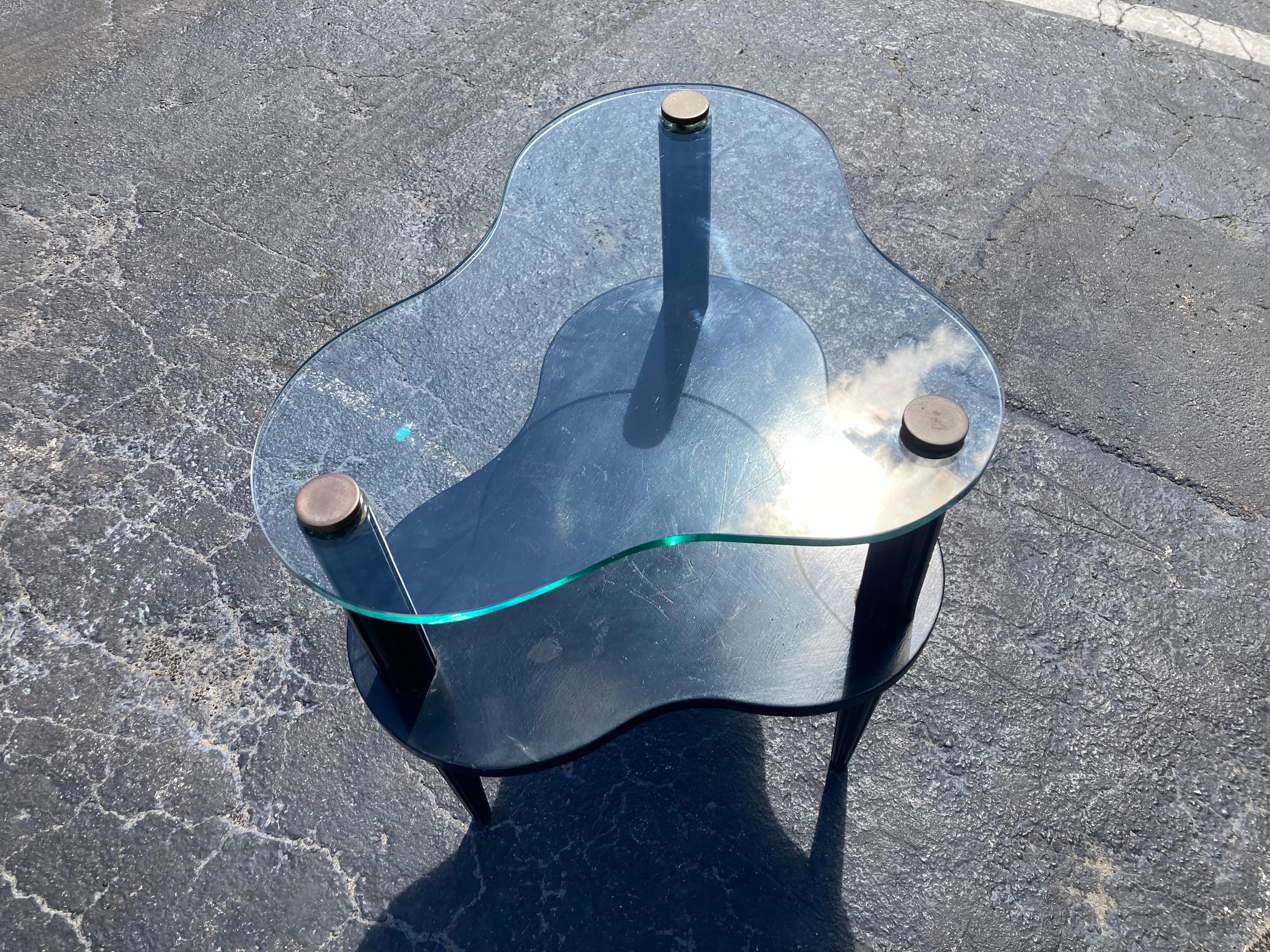 Great Side Table in the style of Gilbert Rhode, Glass, Black, Art Deco en vente 10