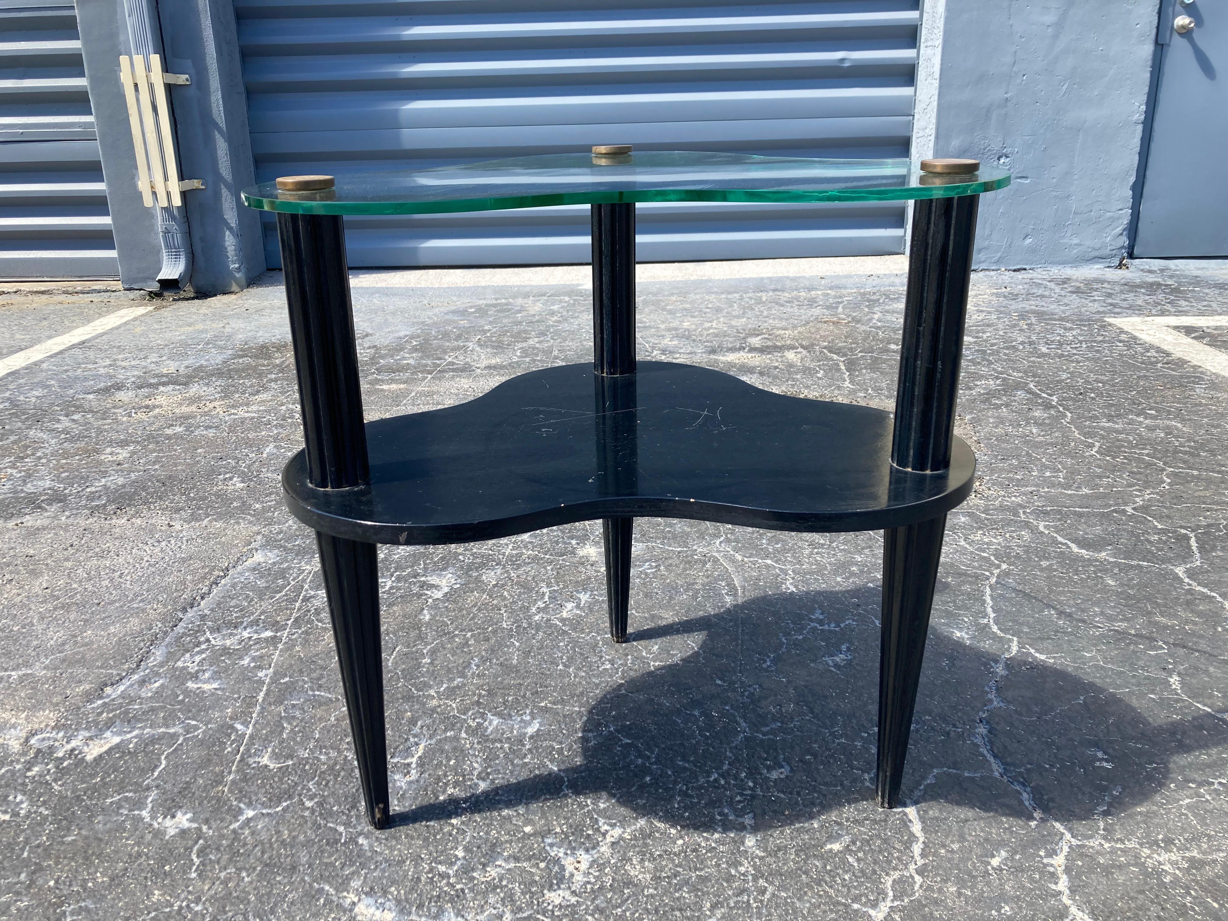 Laiton Great Side Table in the style of Gilbert Rhode, Glass, Black, Art Deco en vente