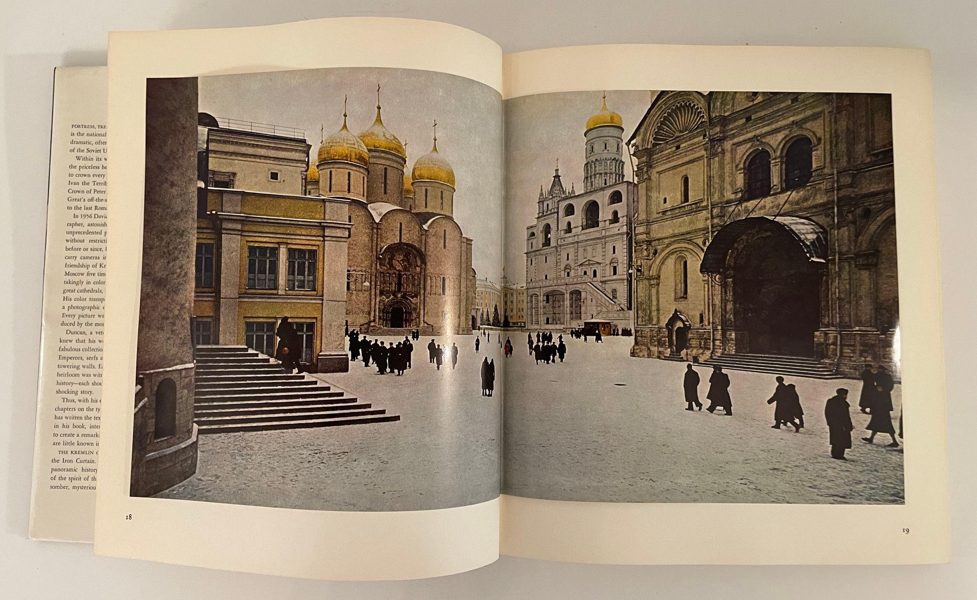 Great treasures of the Kremlin par David Douglas Duncan publié par ABRAMS 1967 en vente 1