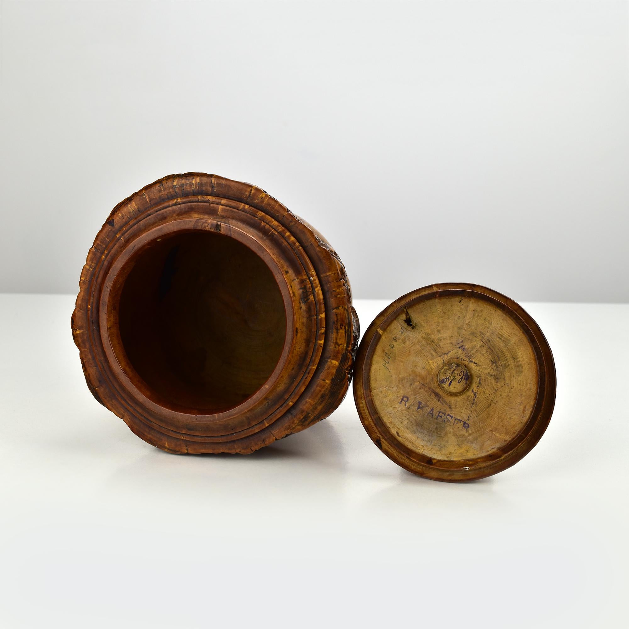 Great Turned Burl Wood Tobacco Jar by Artist R. Kaeser Mid Century Modern For Sale 1