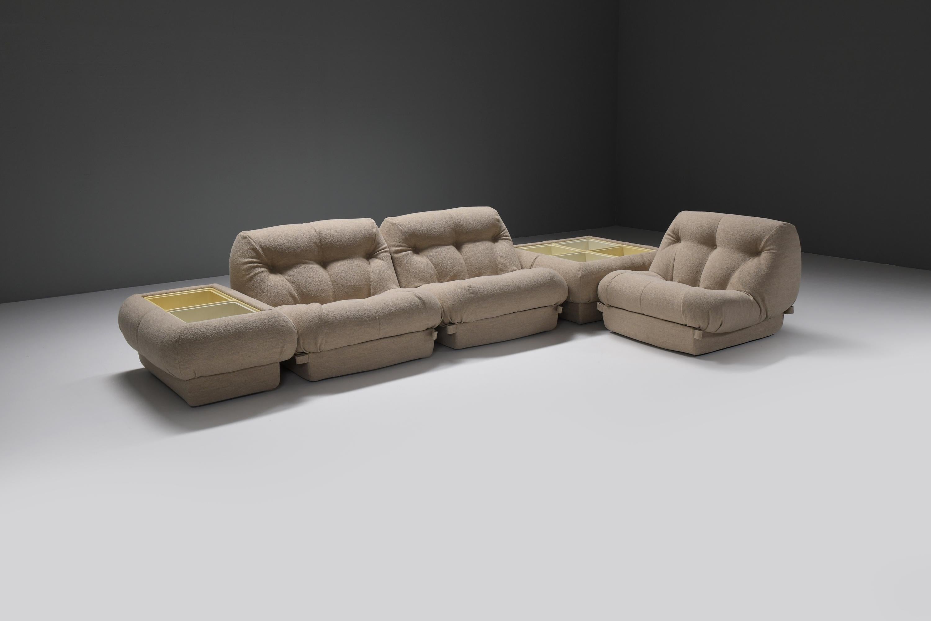 Mid-Century moderno Grande set Nuvolone d'epoca in bouclé di Rino Maturi per Mimo Padova Italia in vendita