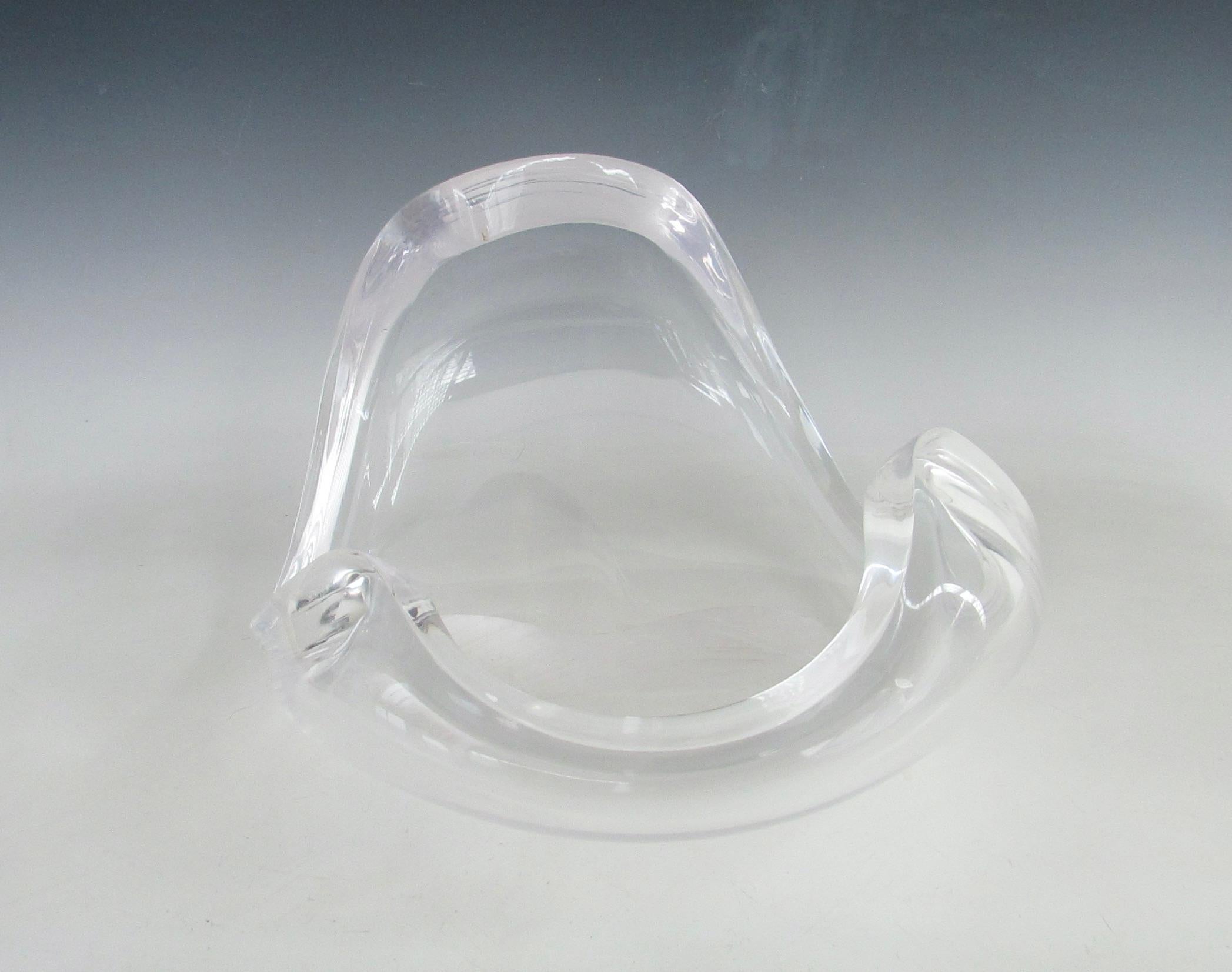Große Welle Astrolite Lucite Statement-Schale von Ritts (20. Jahrhundert) im Angebot