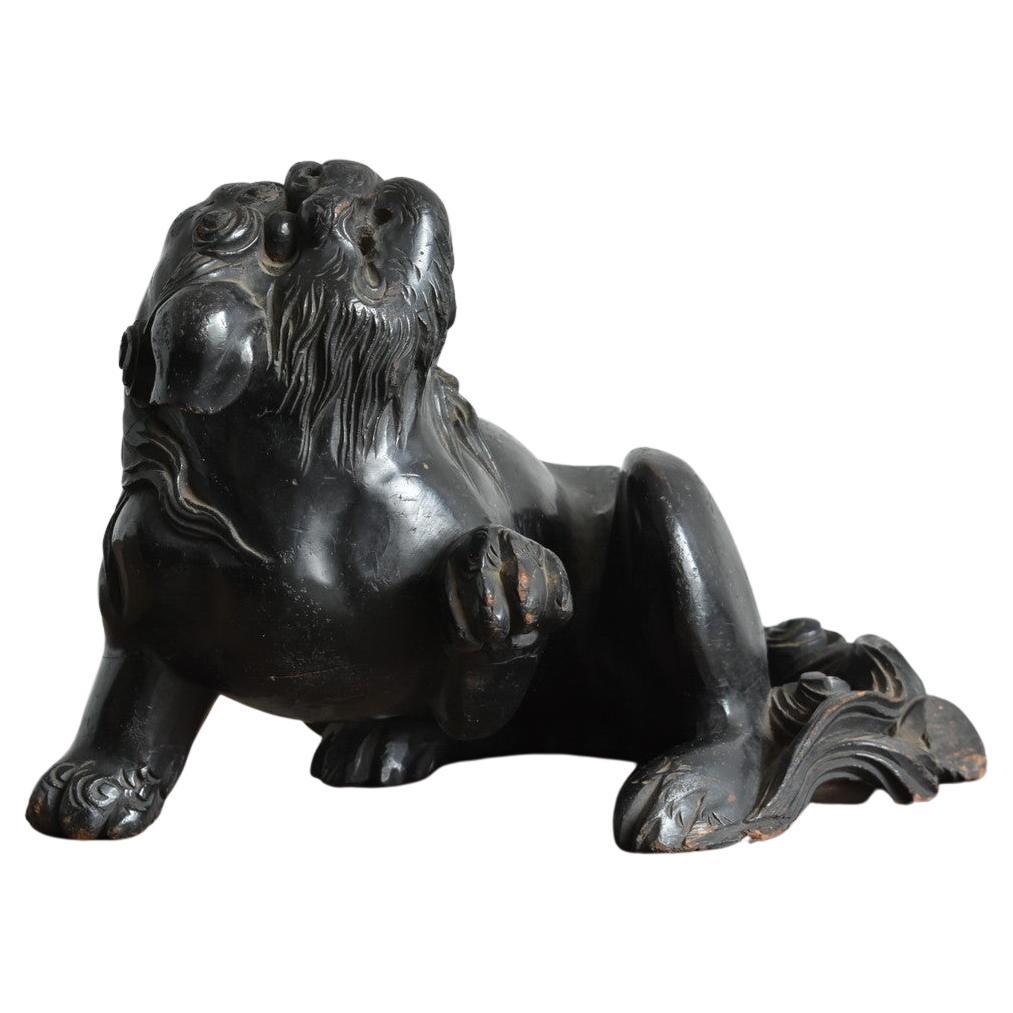 Great Wood Carving Lion Figurine / 1868-1920 / Rare Item For Sale