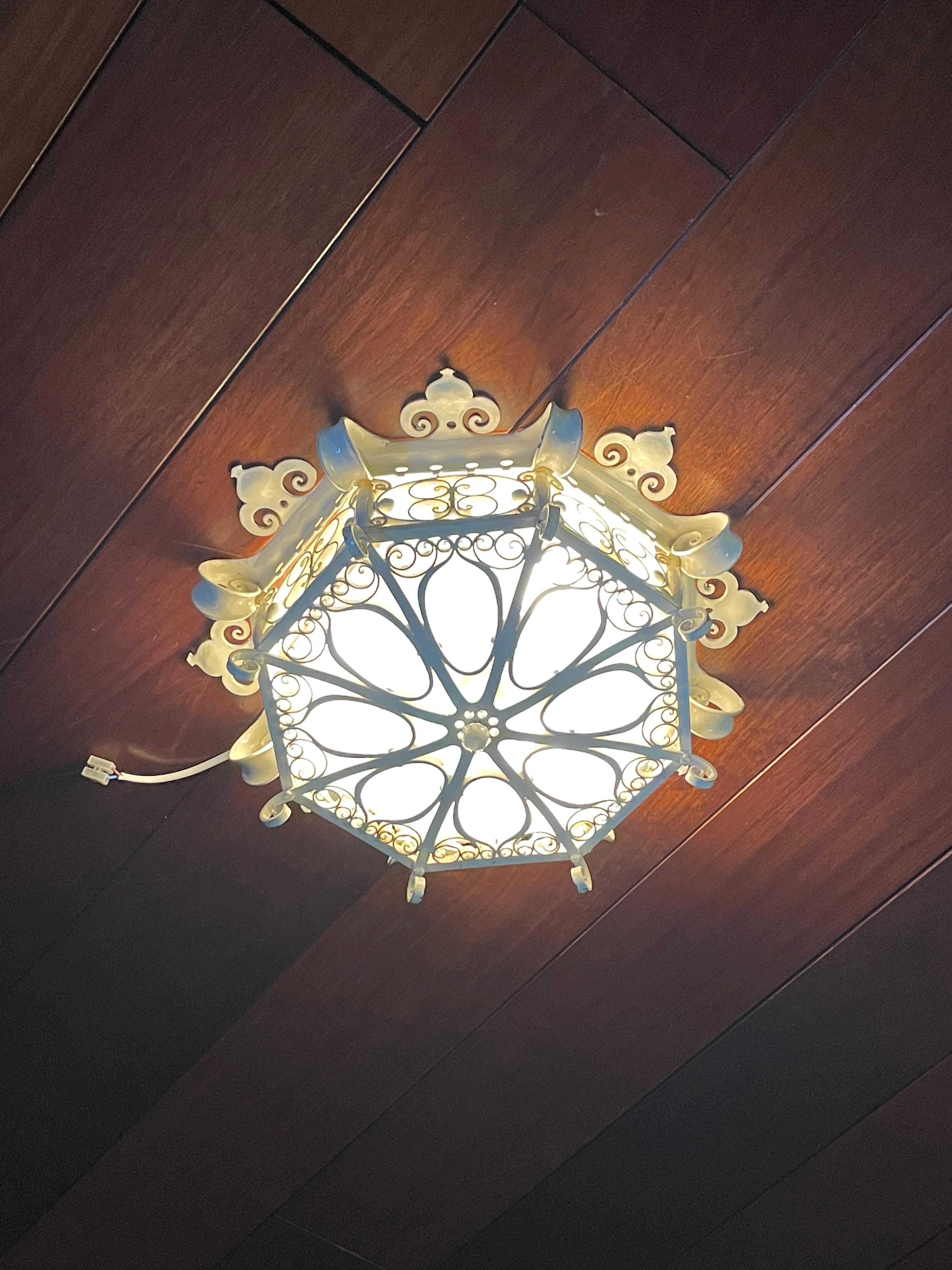 Great Workmanship White Painted Wrought Iron 3-Light Flush Mount / Ceiling Lamp 3
