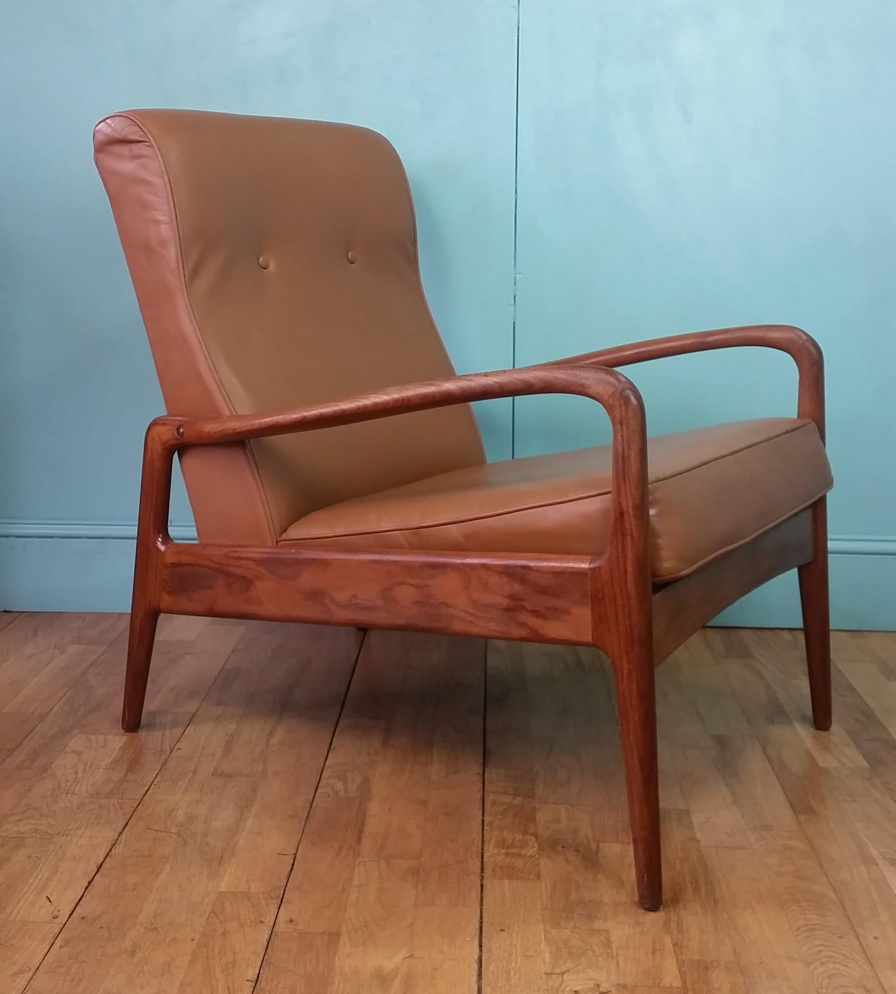 Mid-Century Modern Greaves & Thomas Mid Century Leather Lounge Chair For Sale