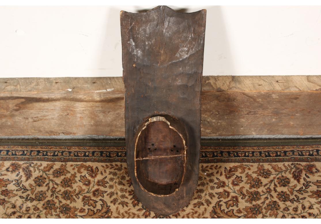 Grebo Tribe Carved African Tribal Mask en Bastante bueno estado para la venta en Bridgeport, CT