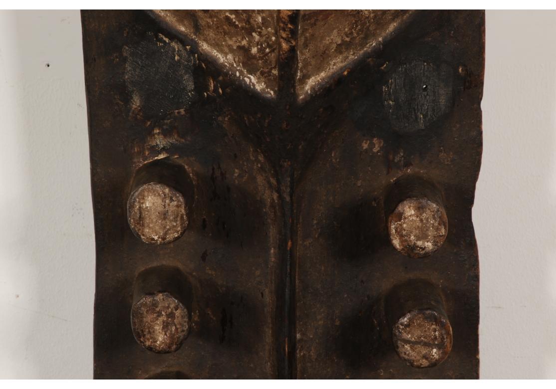 Grebo Tribe Carved African Tribal Mask siglo XX en venta