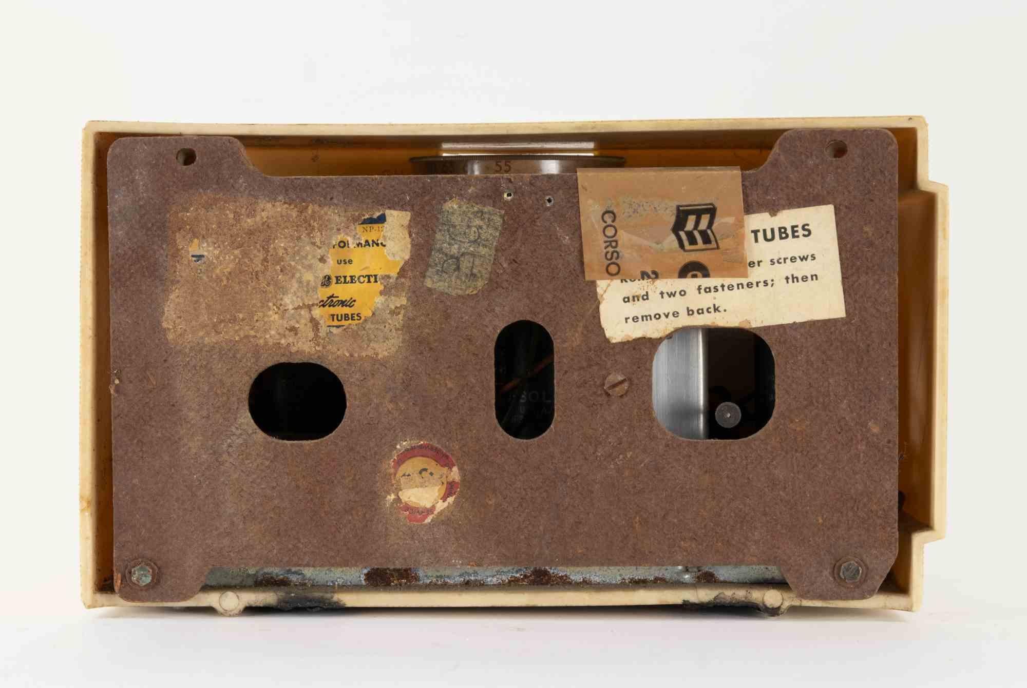 Griechisches elfenbeinfarbenes General Electric Radio Modell 62, Italien, 1948 im Zustand „Gut“ im Angebot in Roma, IT