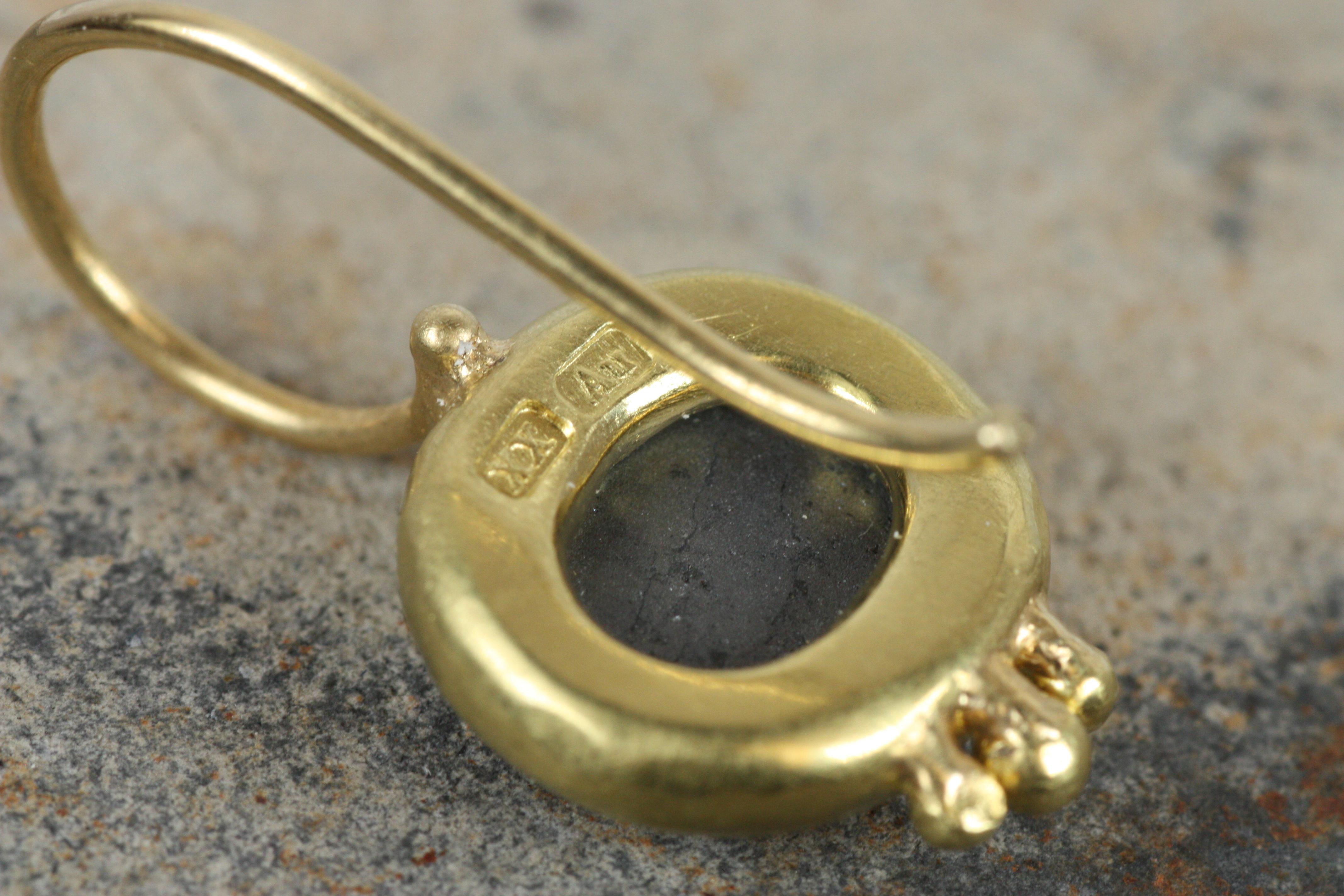 Greco Drop Earrings with Cabochon Black Hematite in 20K California Yellow Gold For Sale 1