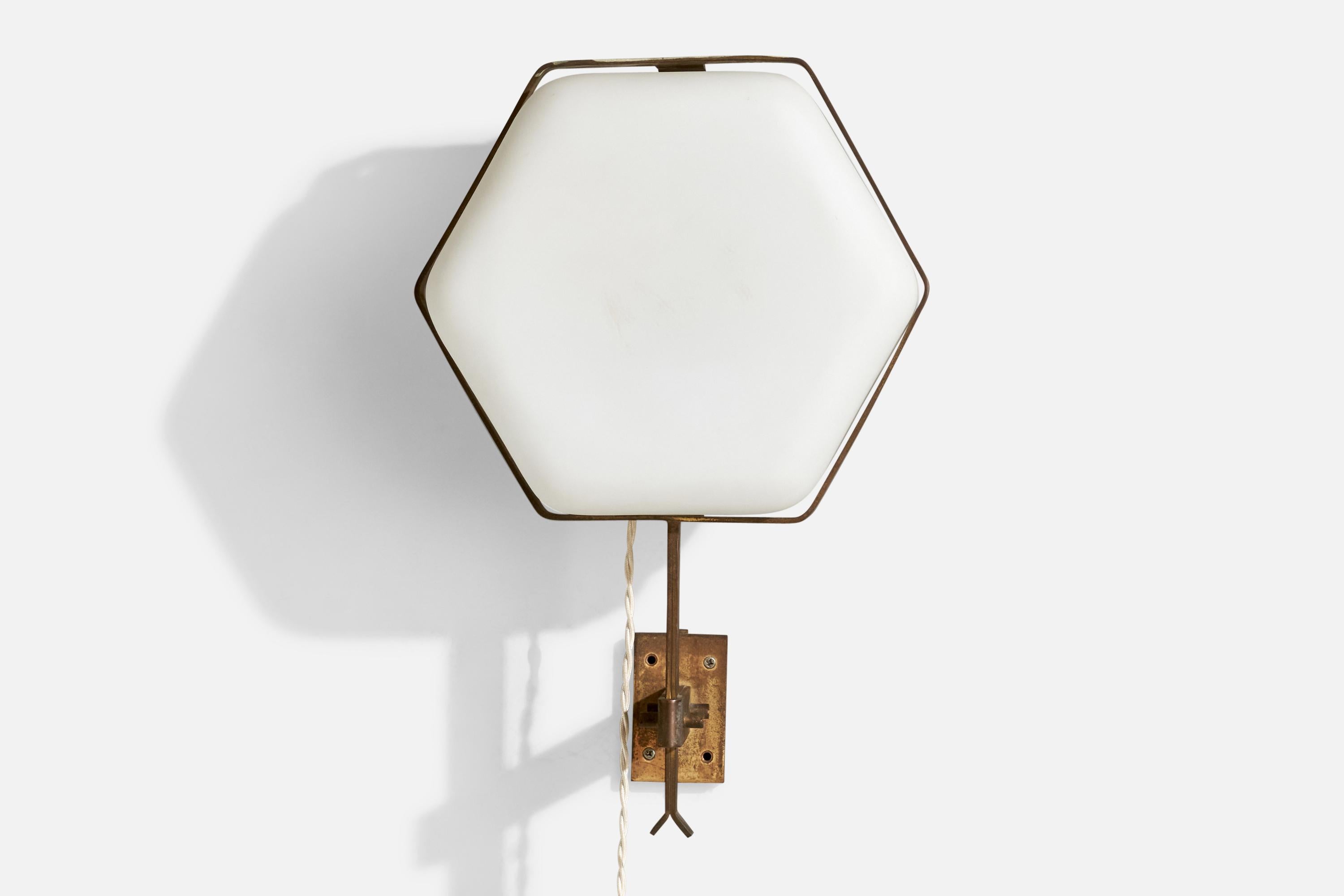 Mid-Century Modern Greco Illuminazione, Wall Light, Brass, Glass, Italy, 1950s For Sale