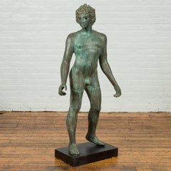 Greco Roman Style Vintage Verde Bronze Statue eines männlichen Aktes mit Trauben im Haar