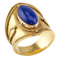 Bague grecque en or 22 carats et lapis-lazuli