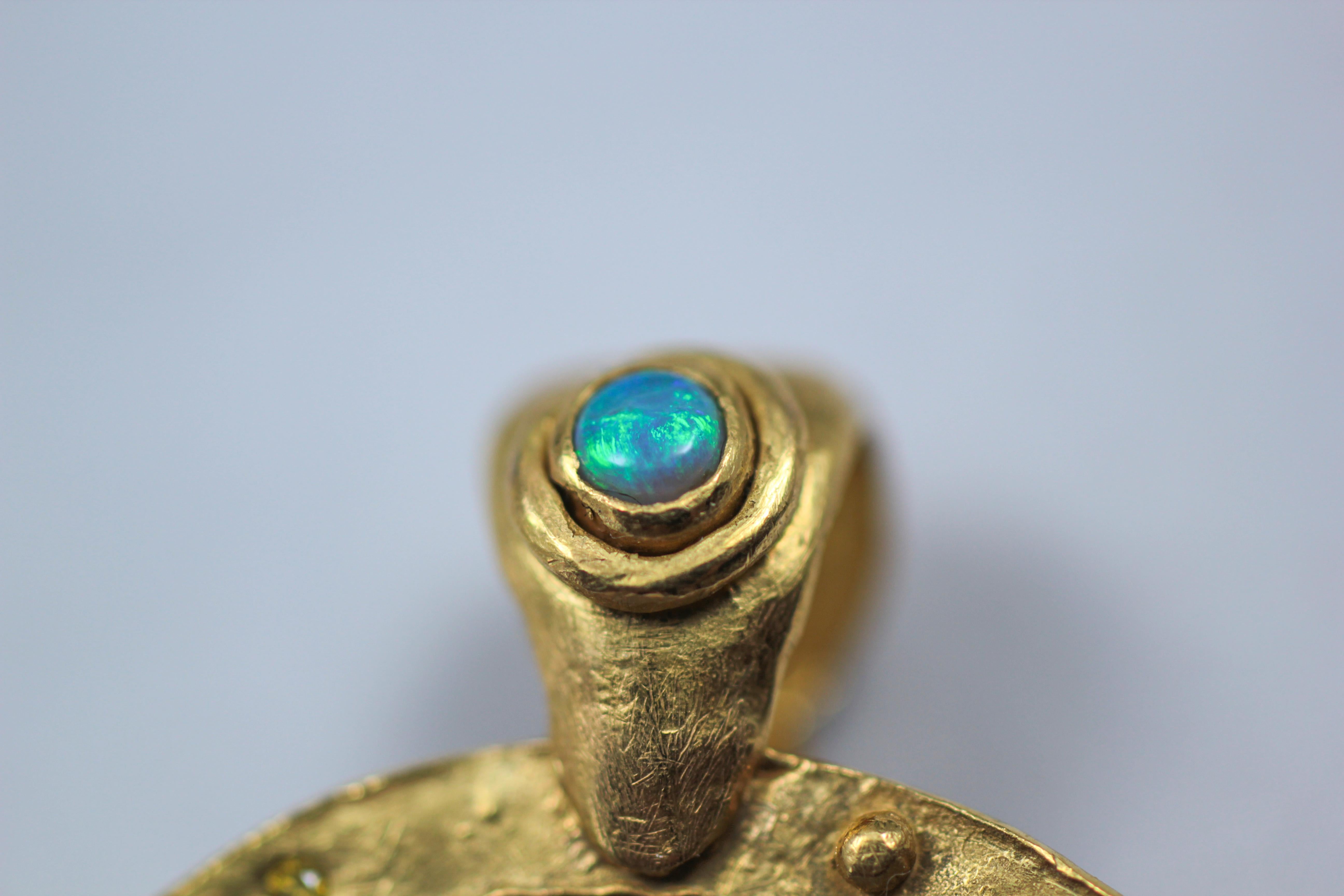 Collier pendentif grec ancien en or 22-21 carats en vente 3