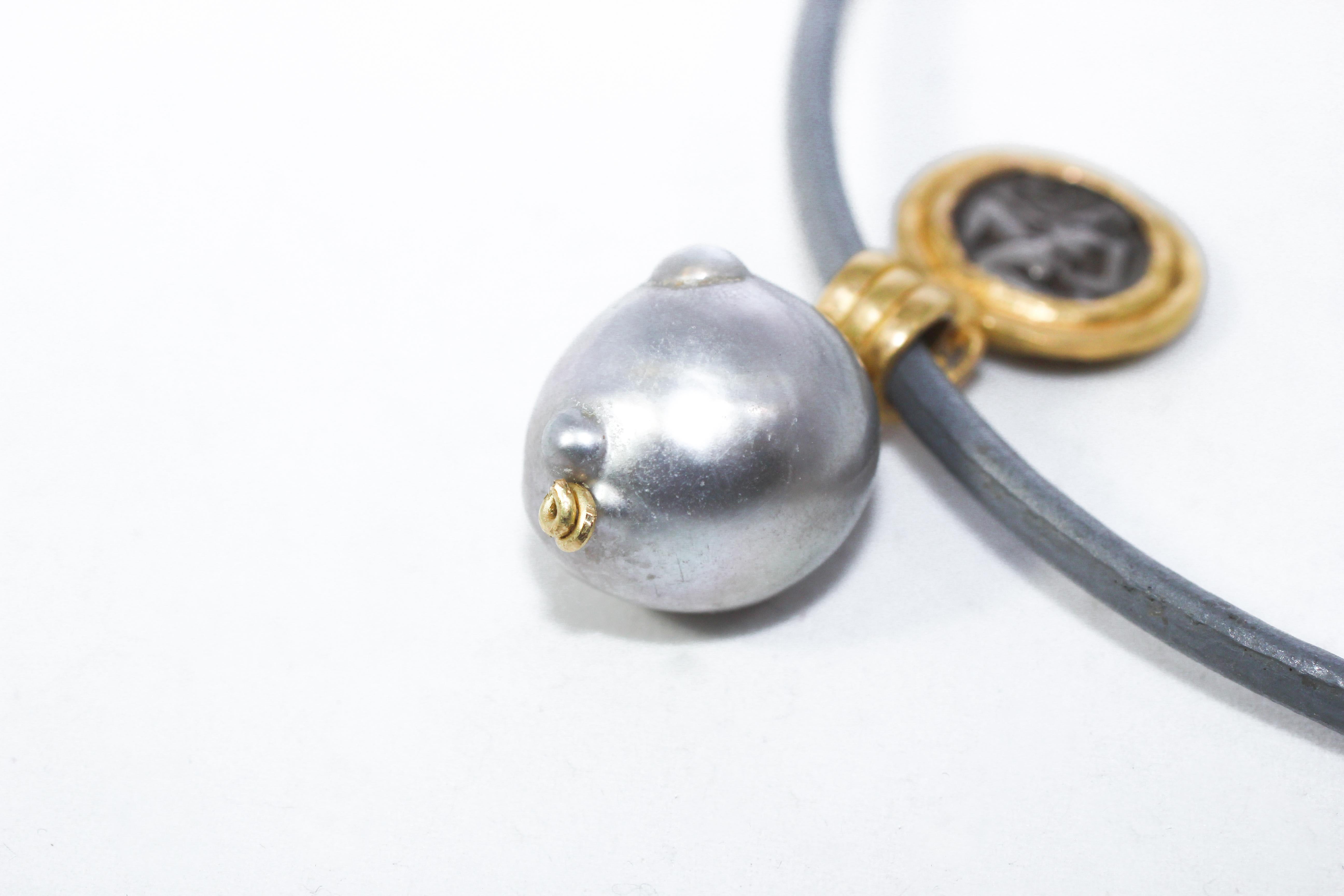 Women's Greek Antique Silver Coin Tahitian Pearl 22k-21k Gold Pendant Choker Necklace For Sale