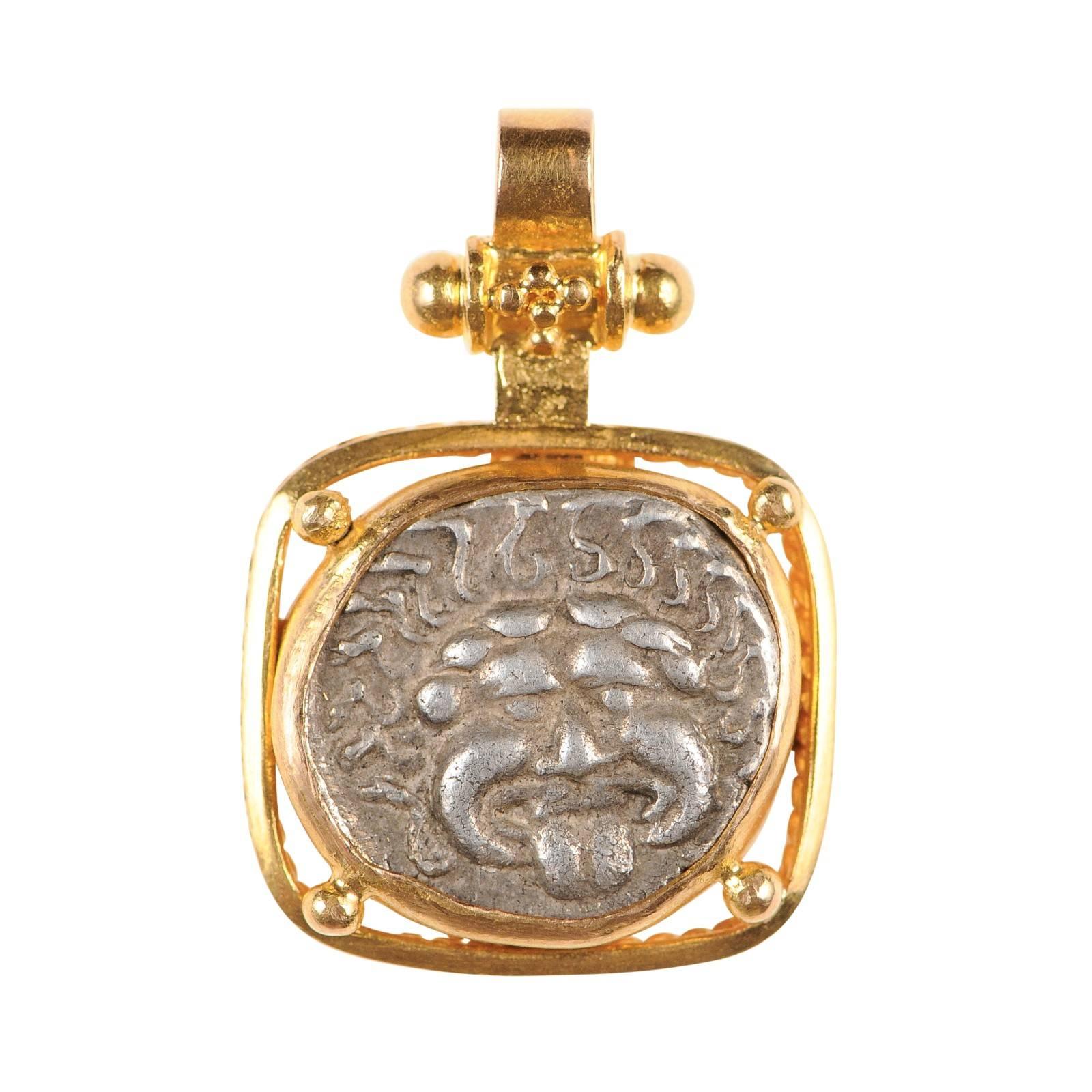 An Authentic Greek Apollonia Pontika, AR Drachm Coin Set in 22 kt Gold Pendant  For Sale