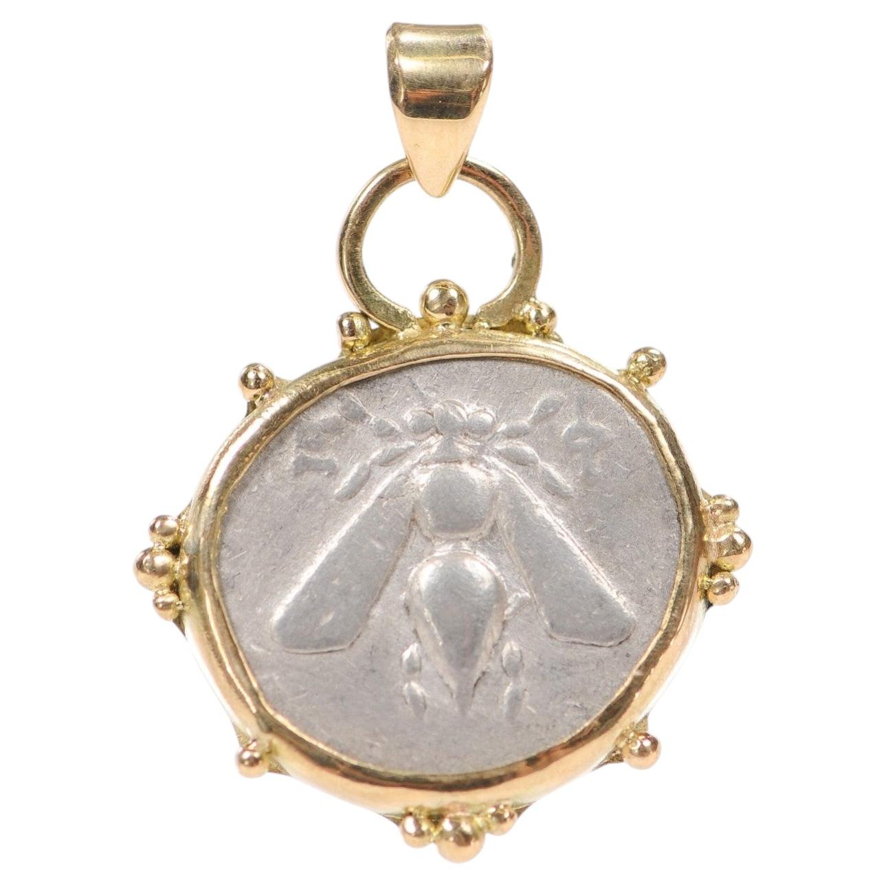 Dracma griega AR [moneda] Colgante abeja engastado c 18K en venta