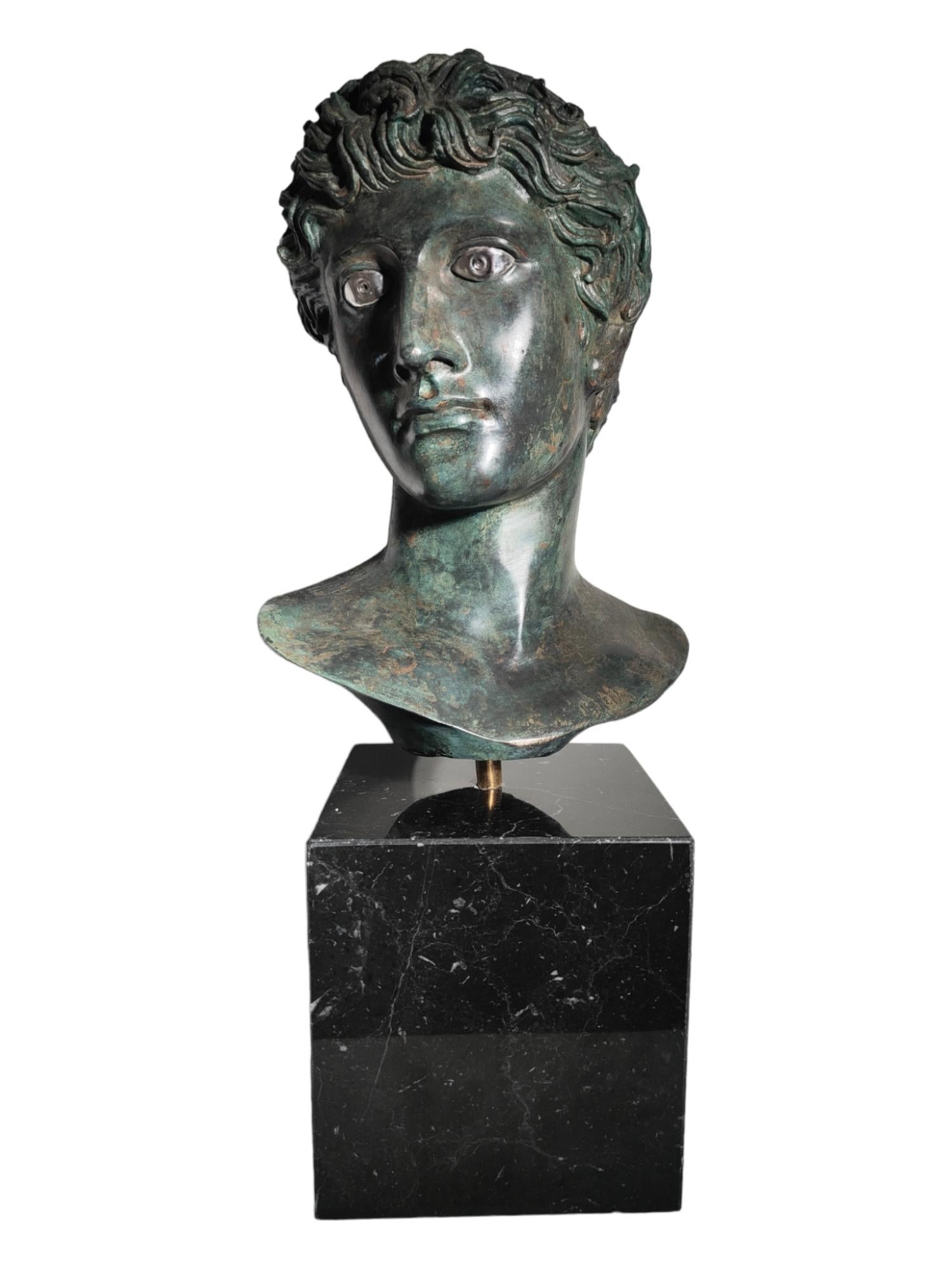 Greek Bust in Bronze, XIX Century In Good Condition For Sale In Madrid, ES