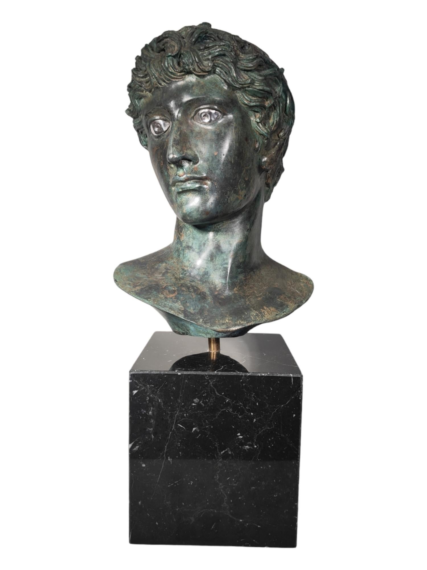 Greek Bust in Bronze, XIX Century For Sale 3