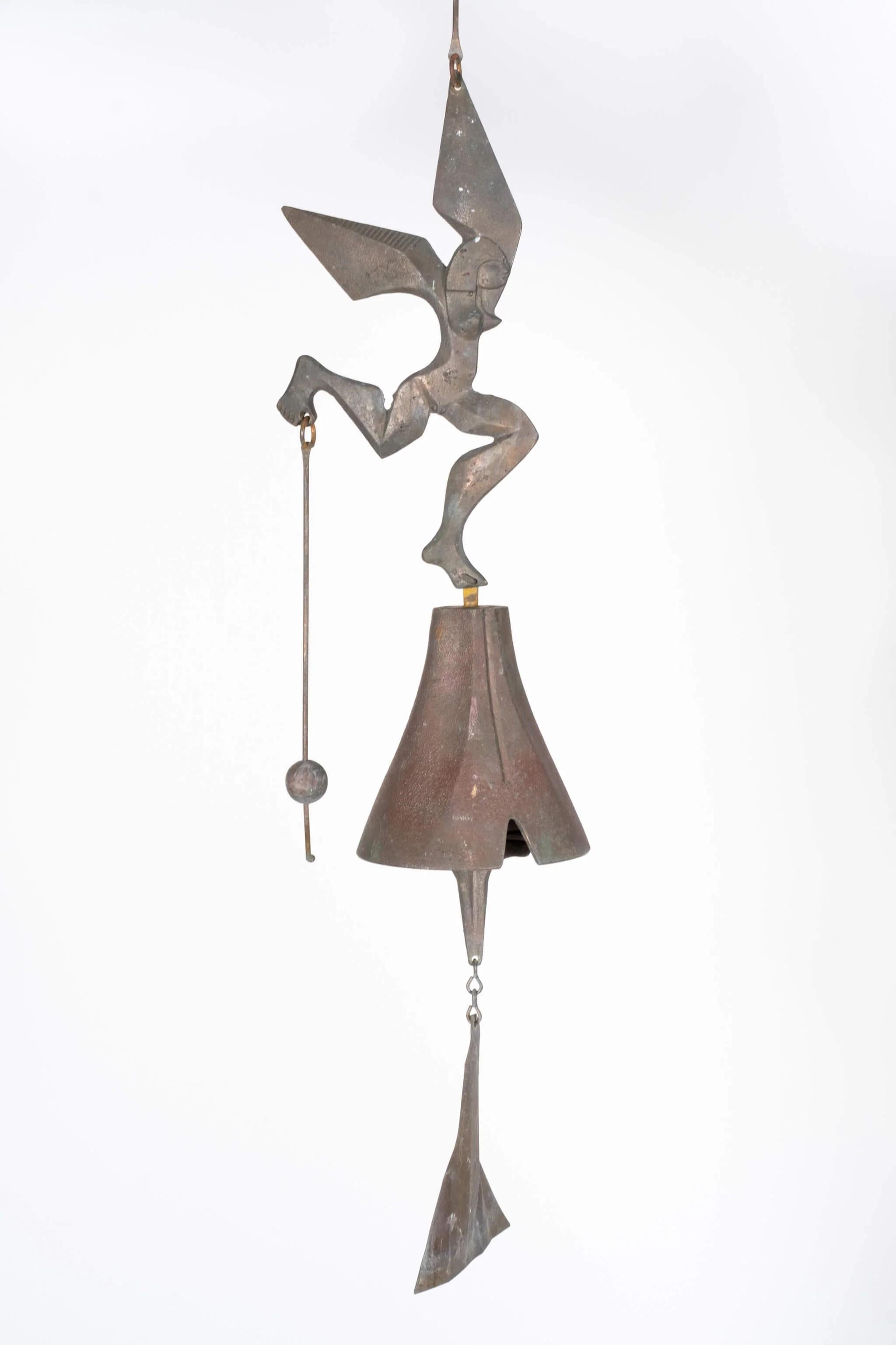 Striking rustic industrial post-modernist wind bell sculpture made of bronze, by Italian artist, architect and philosopher, Paulo Soleri.

Signed, embossed design, hallmarked. circa 1970s
