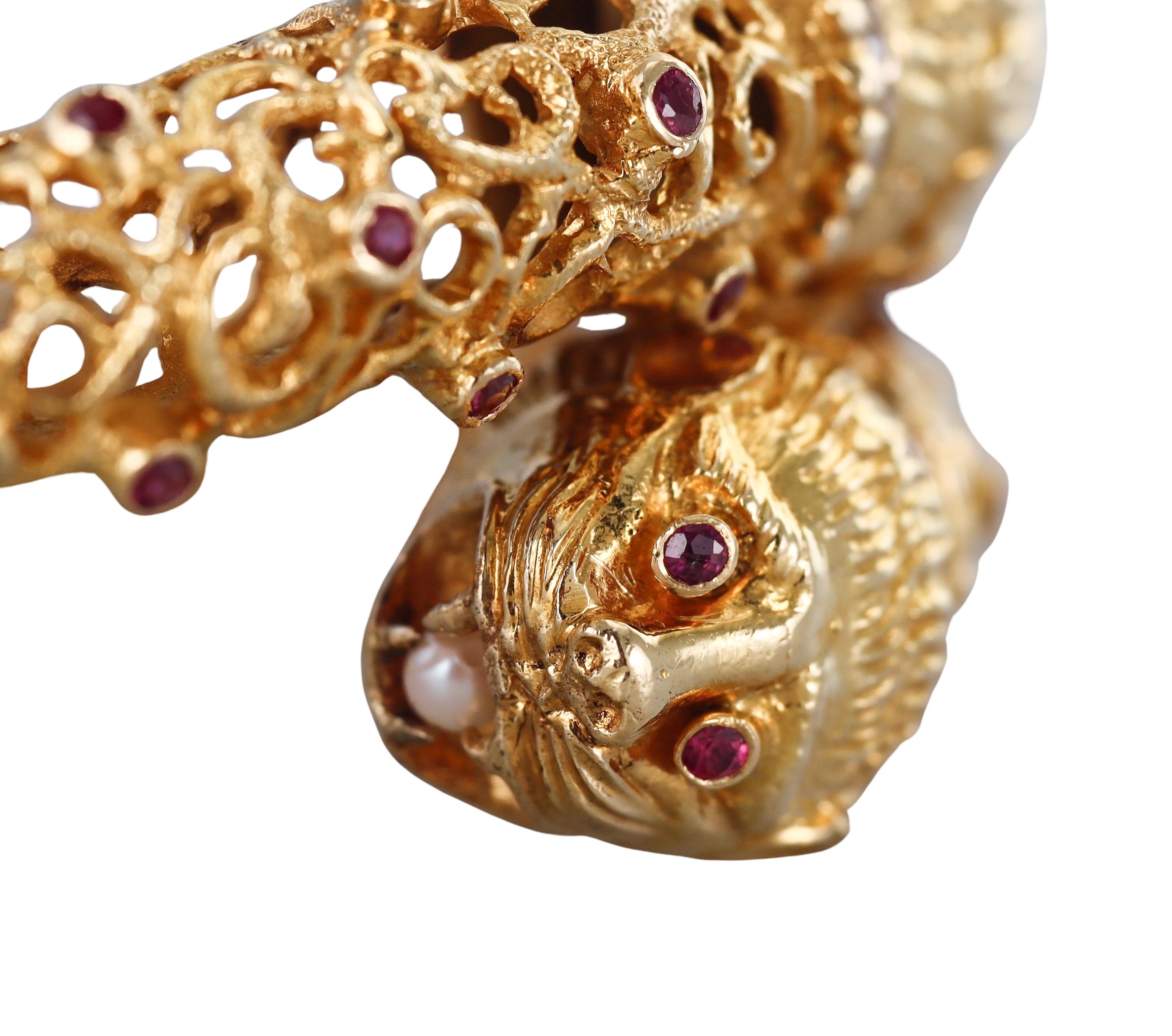 Bracelet grec en or diamant rubis chimère à deux têtes en vente 3