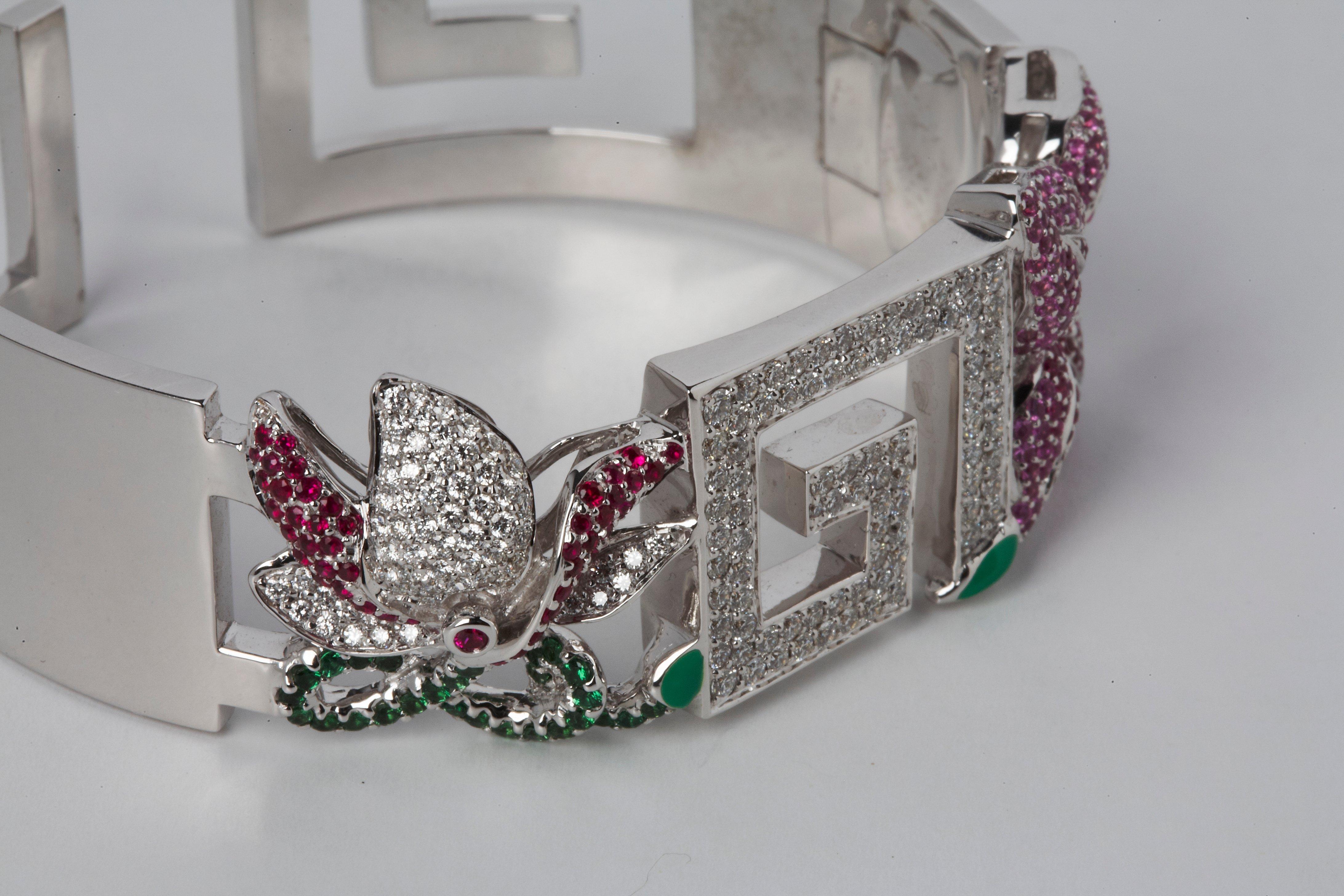 Greek Key 18 Karat Gold Diamond Tsavorite Pink Sapphire Cuff Earrings Suite Set In New Condition For Sale In Palm Beach, AU