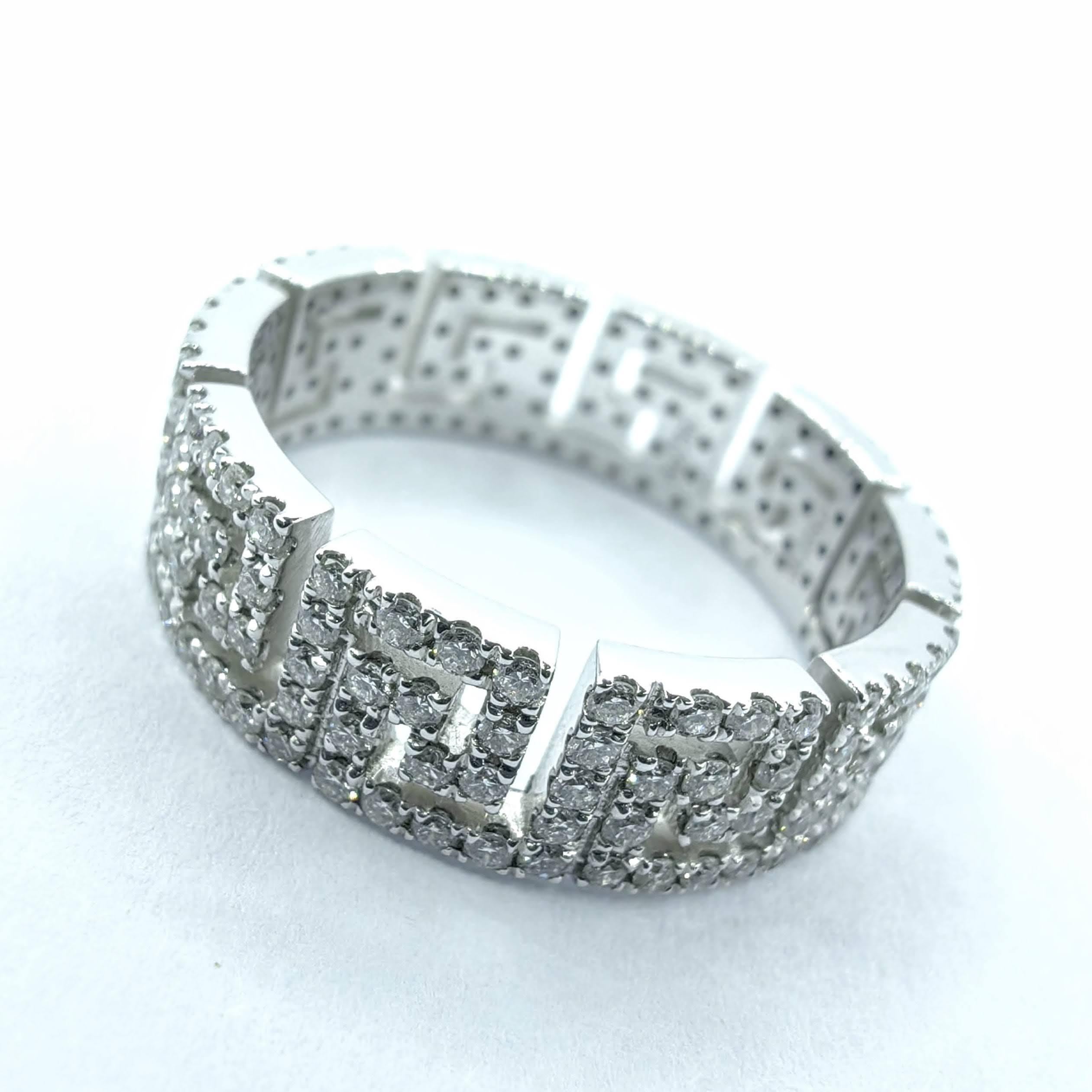 Greek Key Maze Geometric Pavé Diamond Eternity Band Ring in 18K Rose Gold (Rundschliff) im Angebot