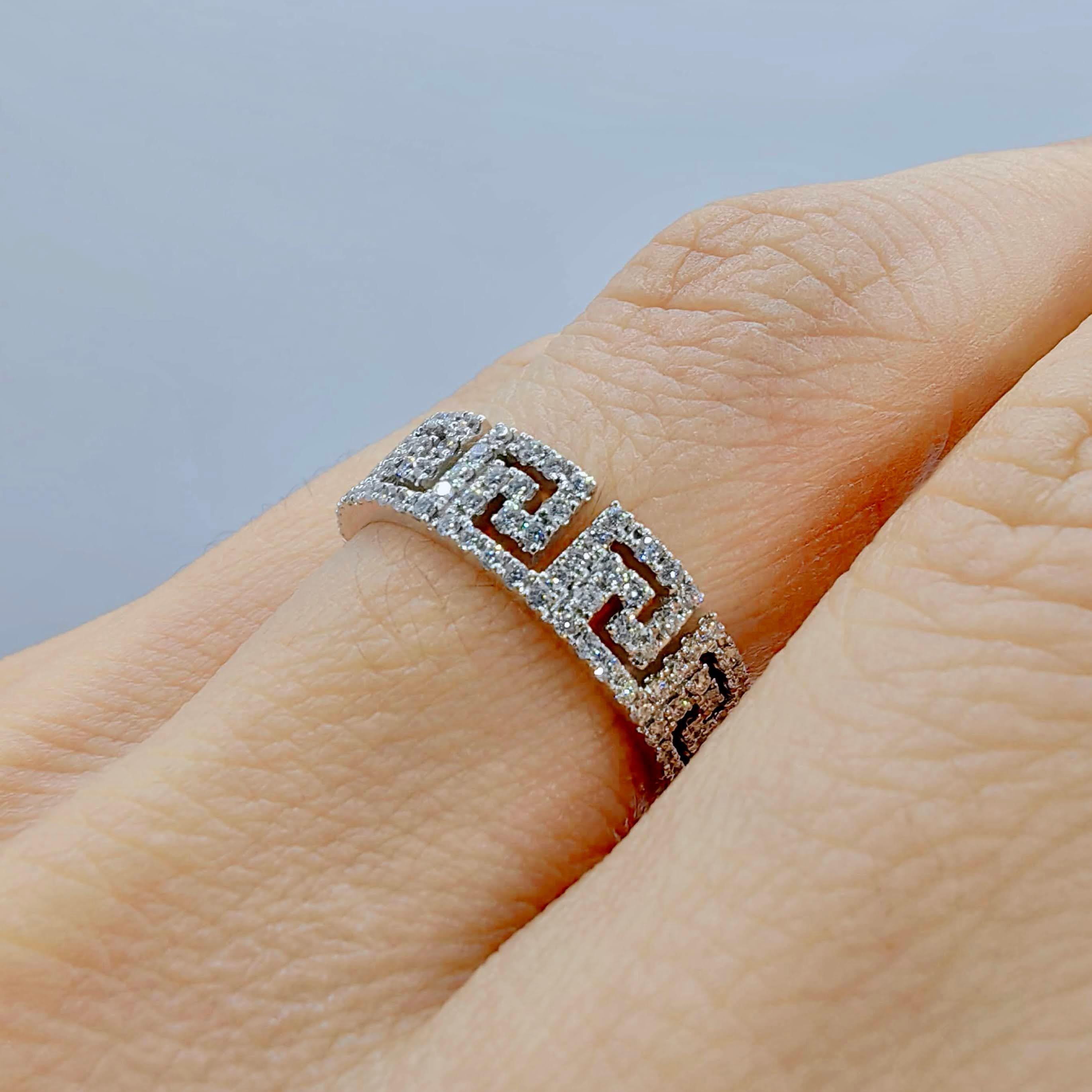 Greek Key Maze Geometric Pavé Diamond Eternity Band Ring in 18K Rose Gold im Angebot 2
