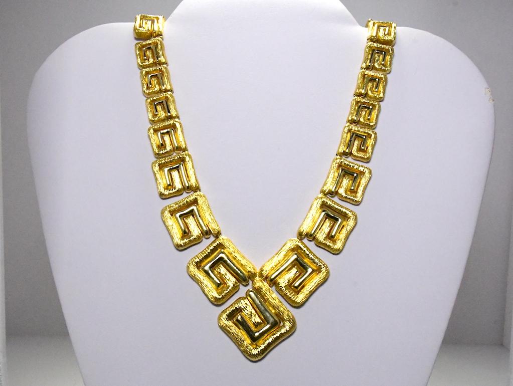 Greek Key Yellow Gold 18K Necklace 18 inch 166.50 grams

Style: Greek Key Necklace
Metal: Yellow Gold 
Purity: 18K
Length: 16 inch 
Total Gram Weight: 166.50

Jessup's Price: $10,412.00!

#i-13692
Glamorous! 
Don't miss out on the Matching Earrings