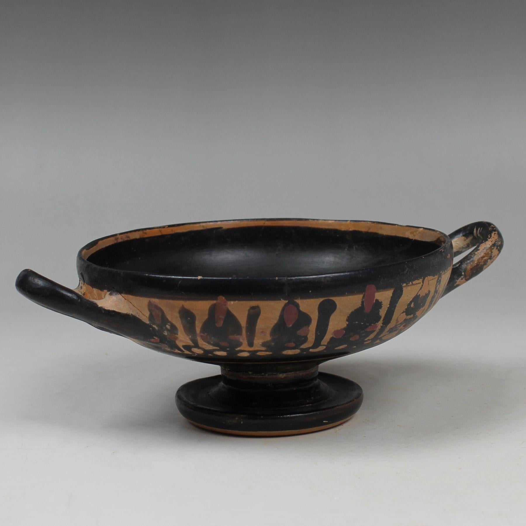 Pottery Greek kylix For Sale